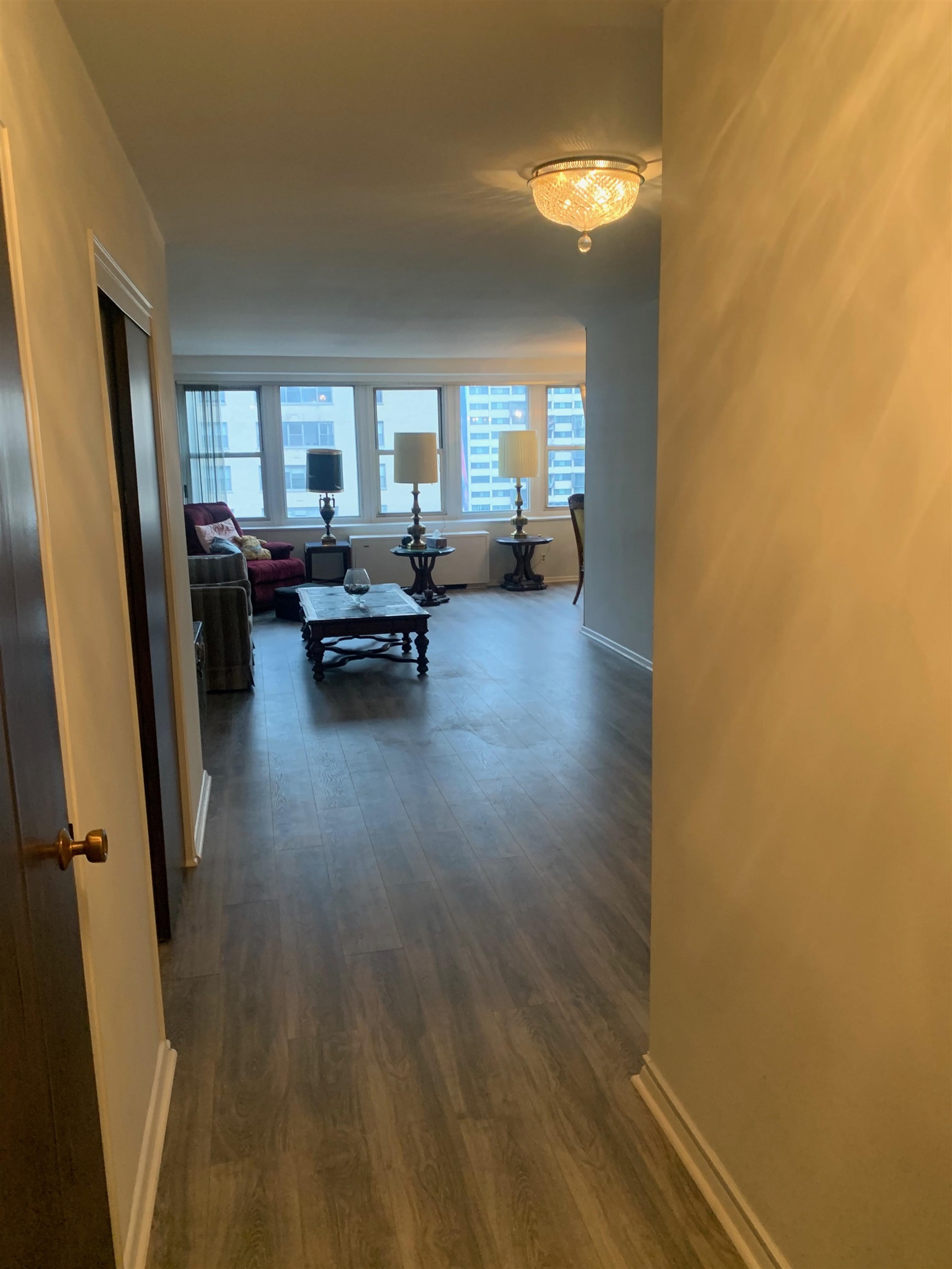 225 ST PAULS AVE Unit: 15L