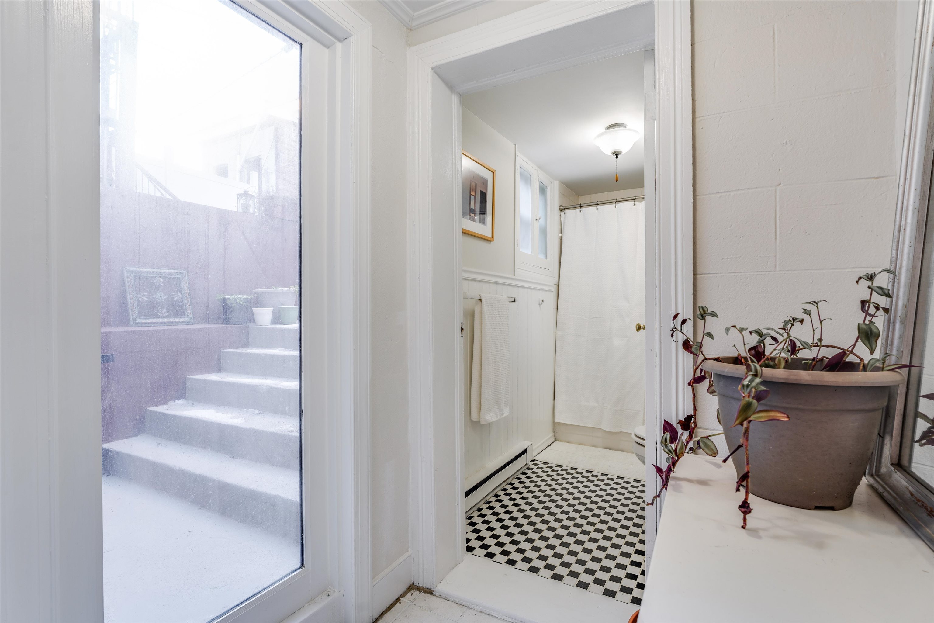 509 BLOOMFIELD ST Unit: 1