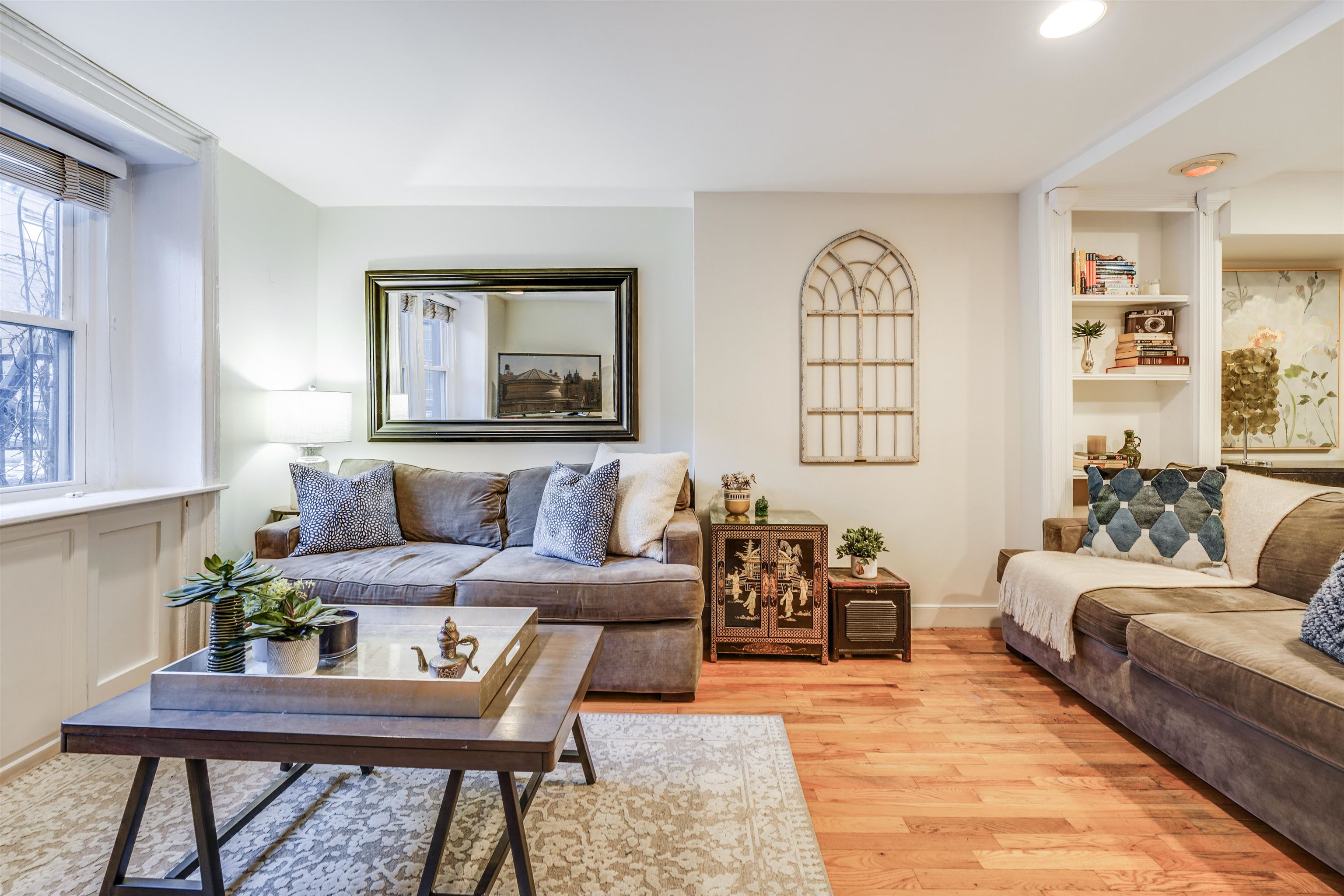 509 BLOOMFIELD ST Unit: 1