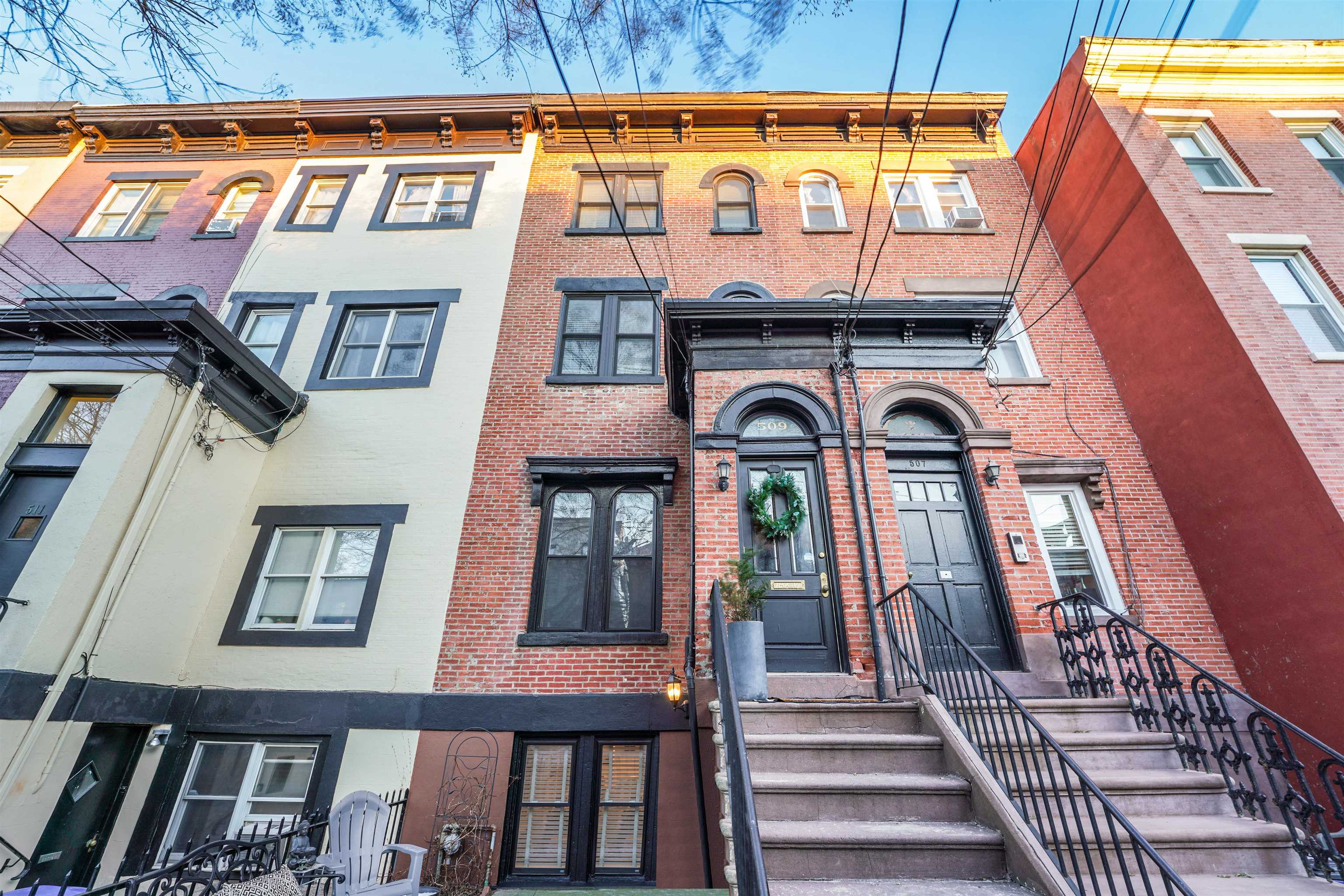 509 BLOOMFIELD ST Unit: 1