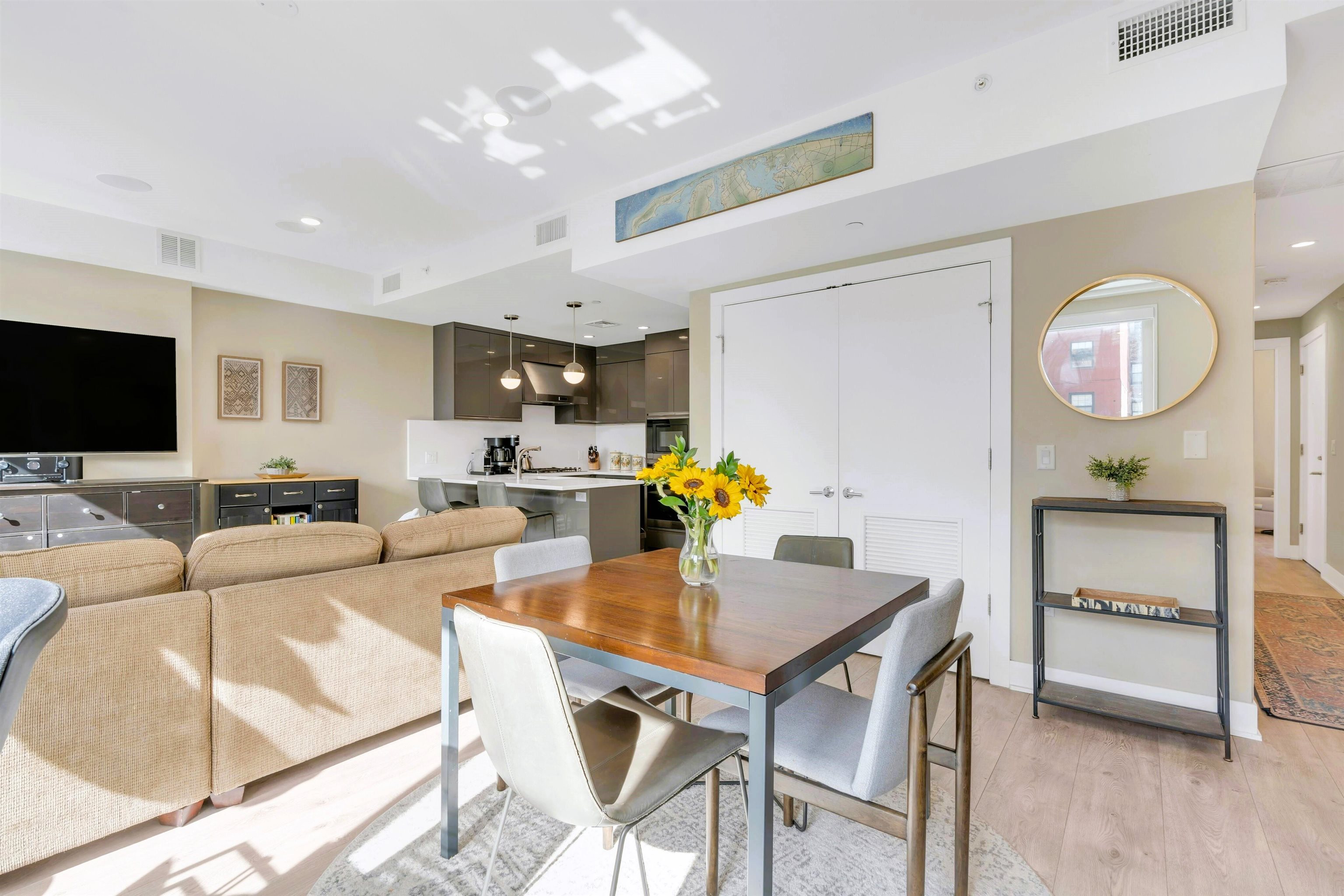 61 14TH ST Unit: PH4