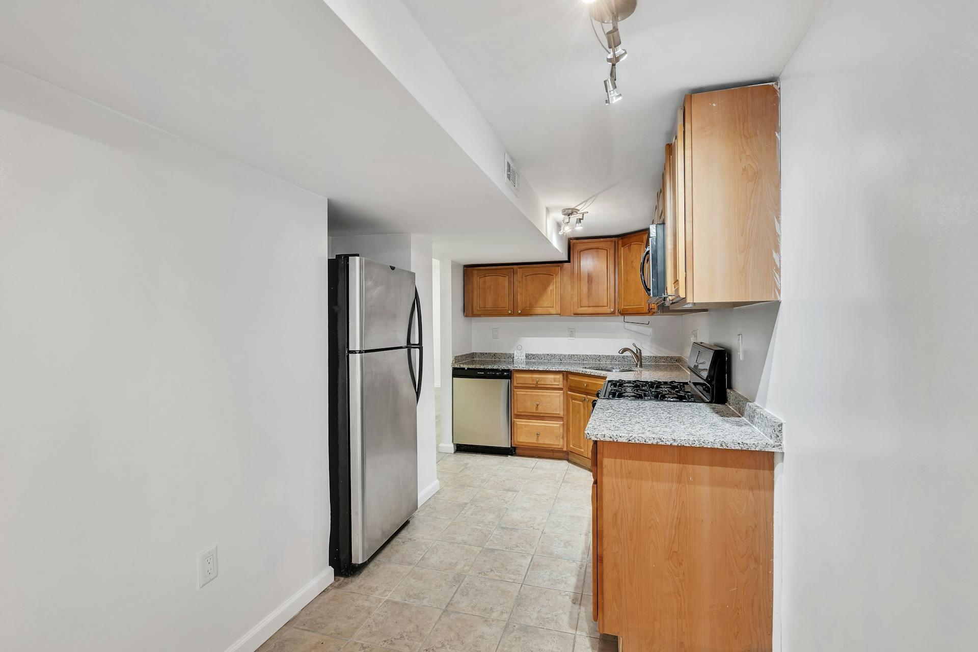 1228 PARK AVE Unit: B