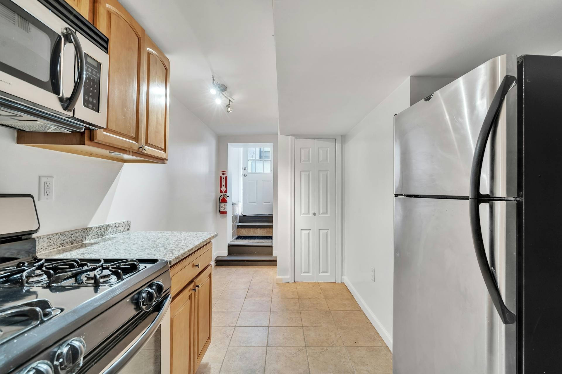 1228 PARK AVE Unit: B