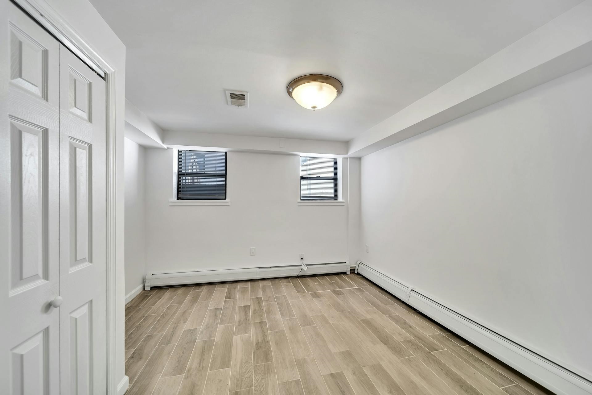 1228 PARK AVE Unit: B