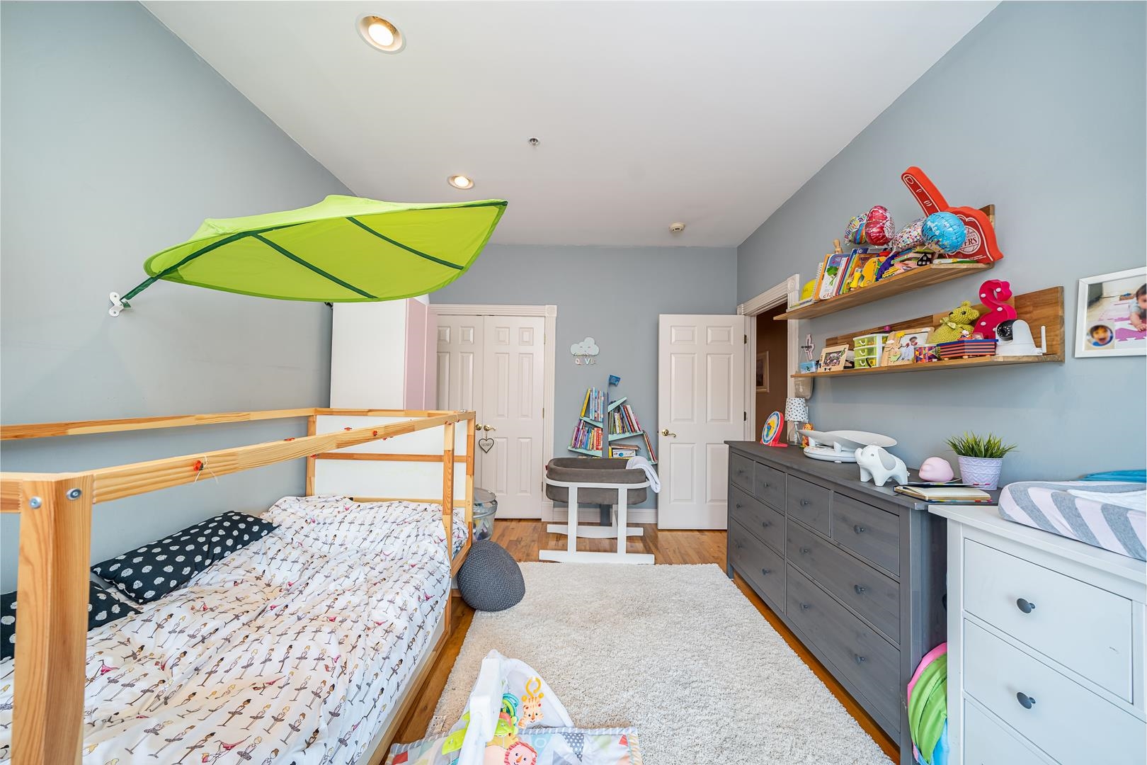 210 JACKSON ST Unit: 5