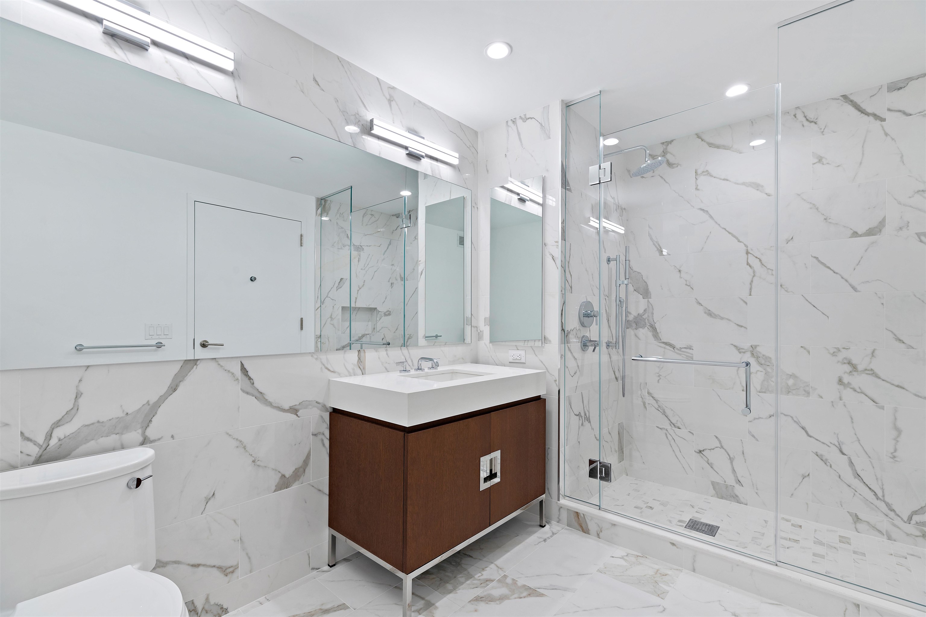 99 HUDSON ST Unit: 2706