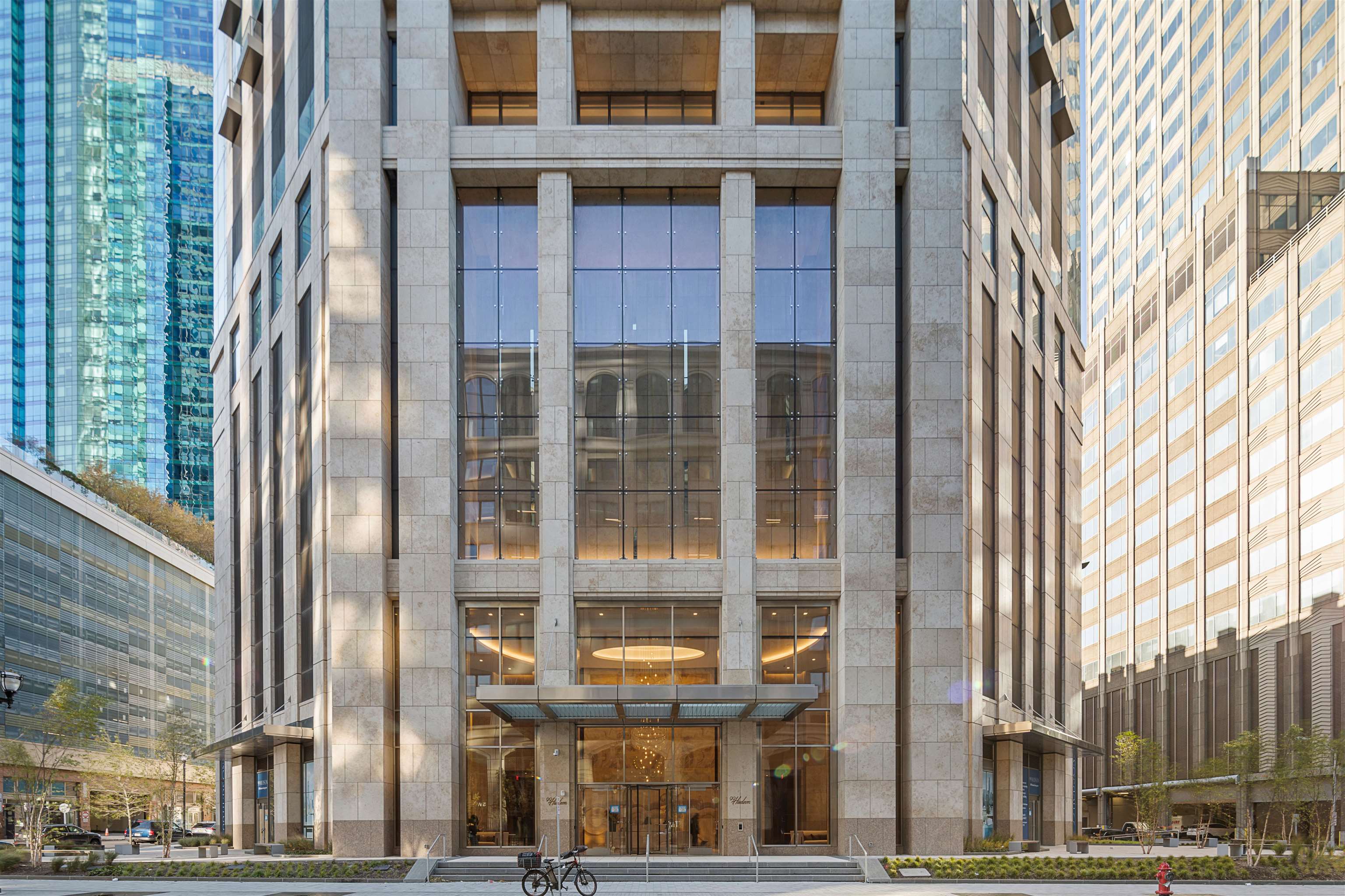 99 HUDSON ST Unit: 2706