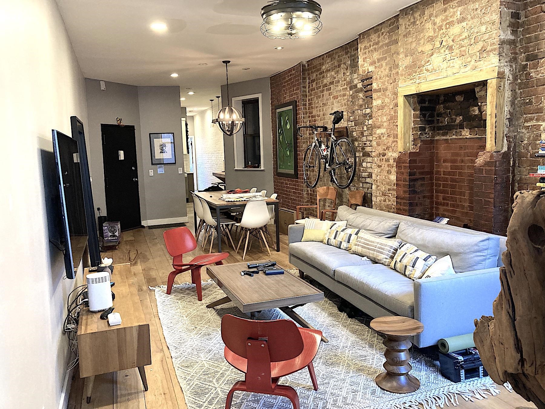 294 BARROW ST Unit: 4