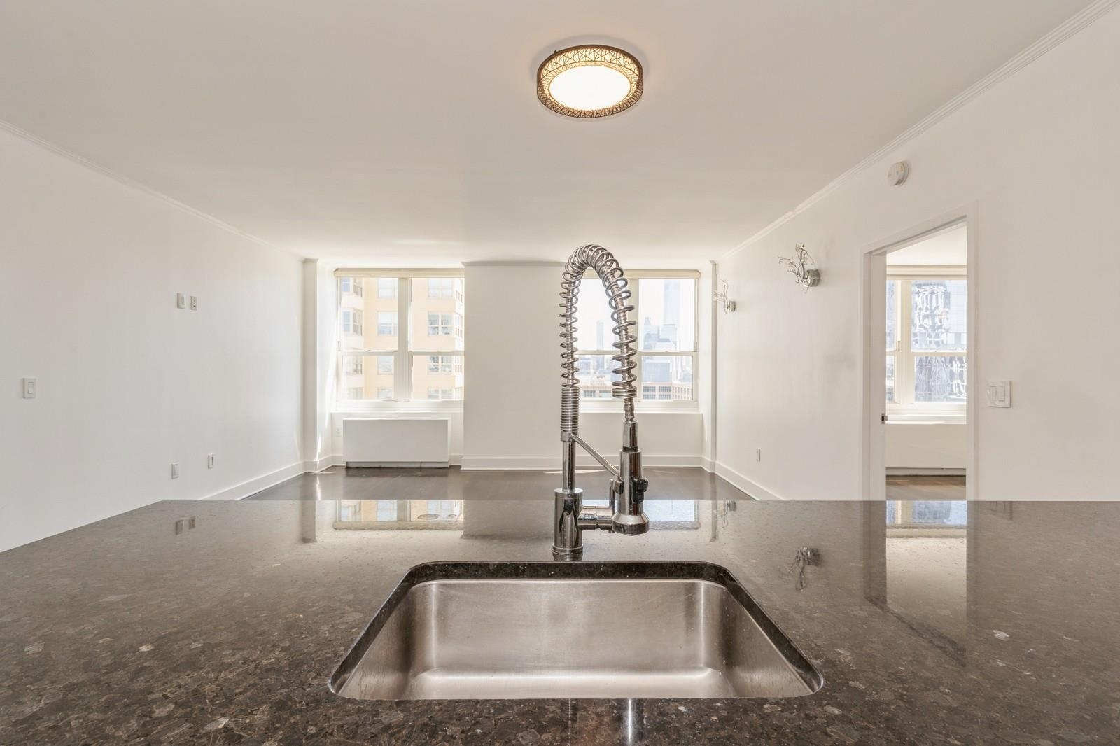 88 MORGAN ST Unit: 1505