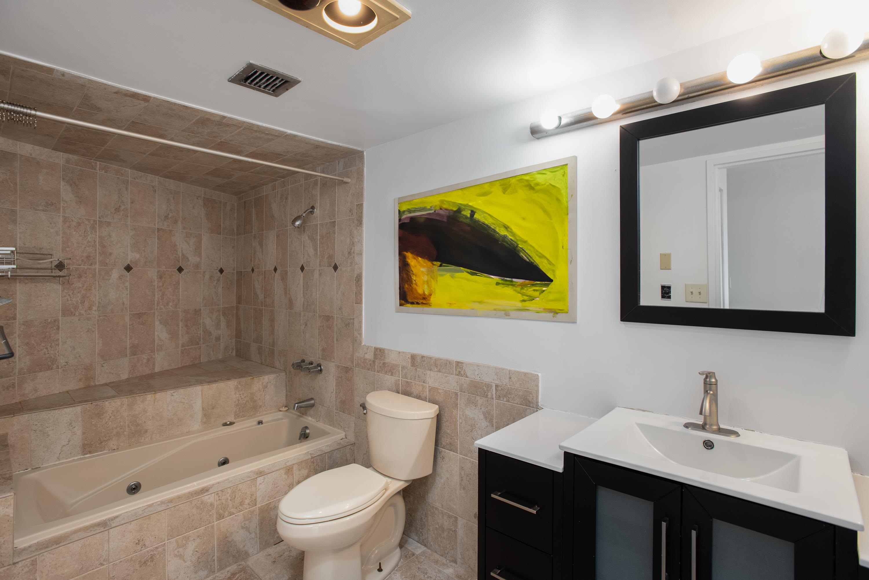 300 NEWARK ST Unit: 7E