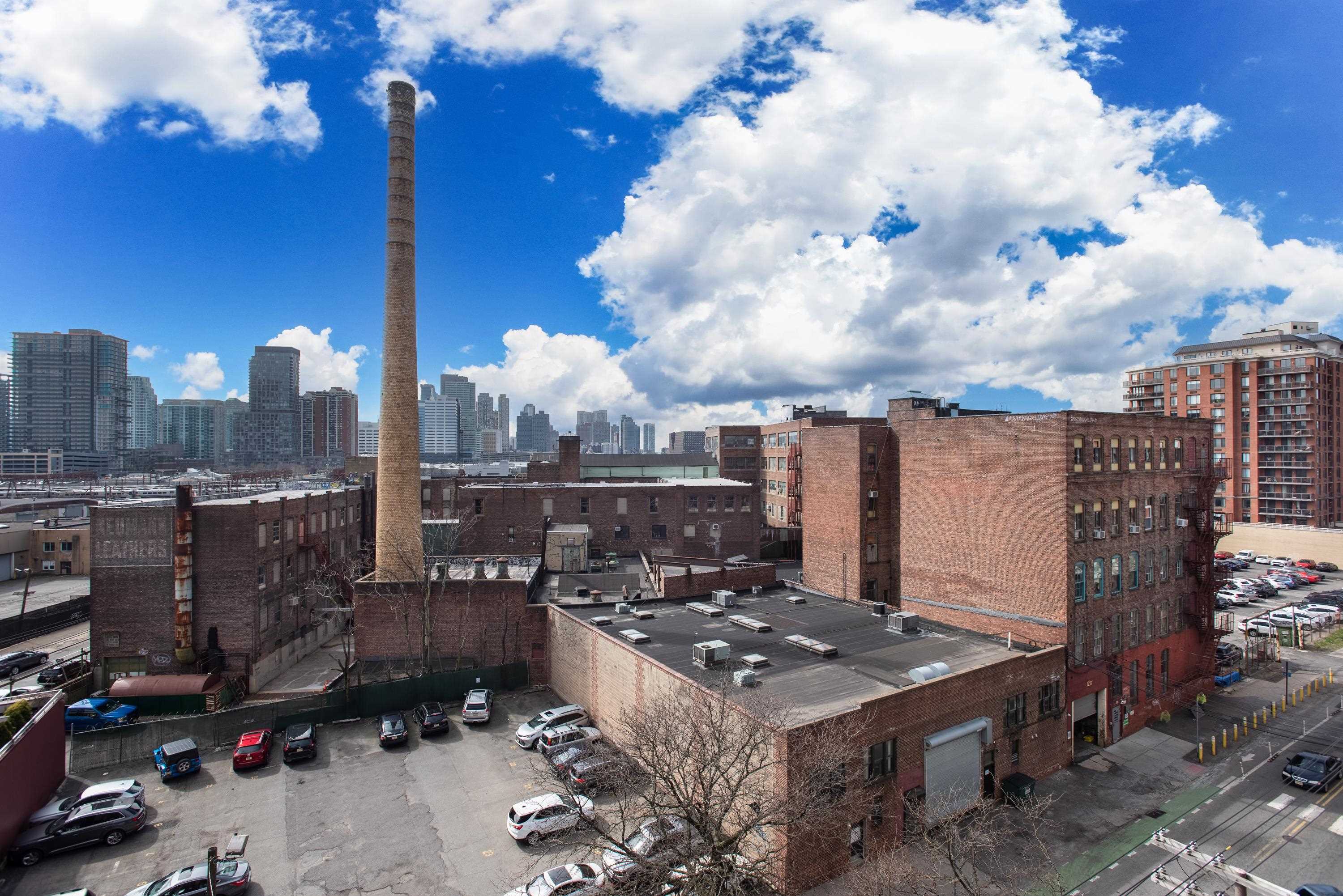 300 NEWARK ST Unit: 7E