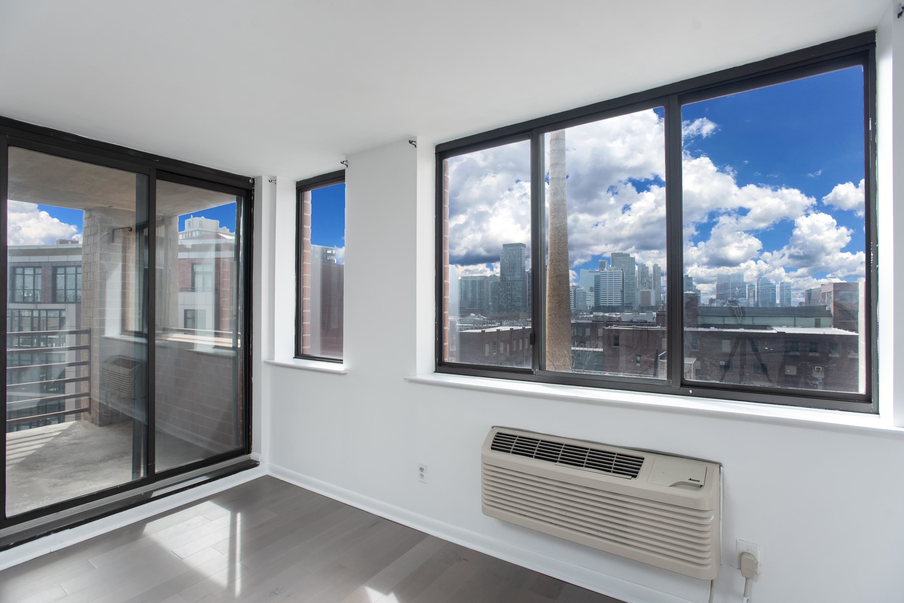 300 NEWARK ST Unit: 7E