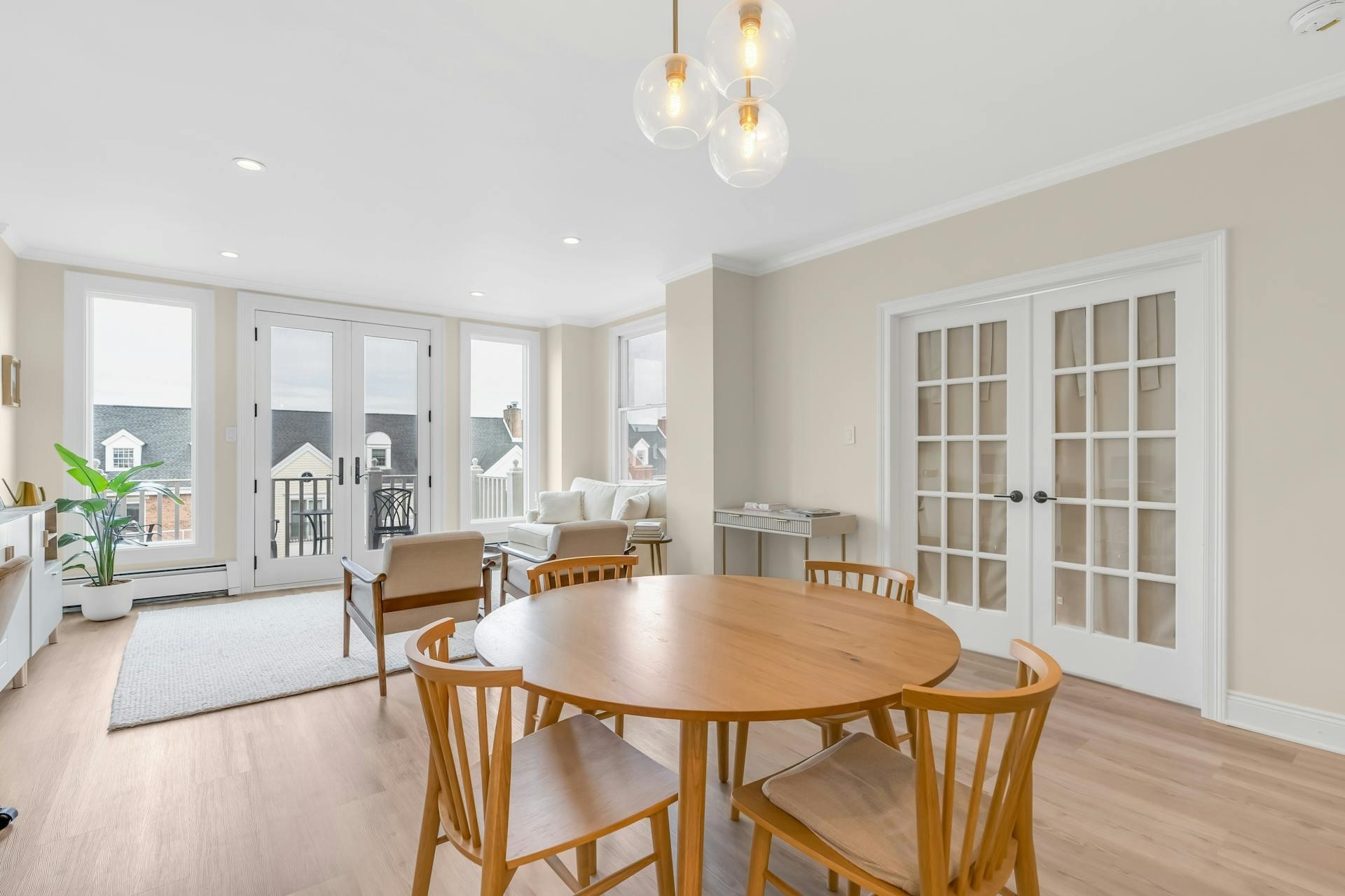 203 SHEARWATER CT WEST Unit: 33