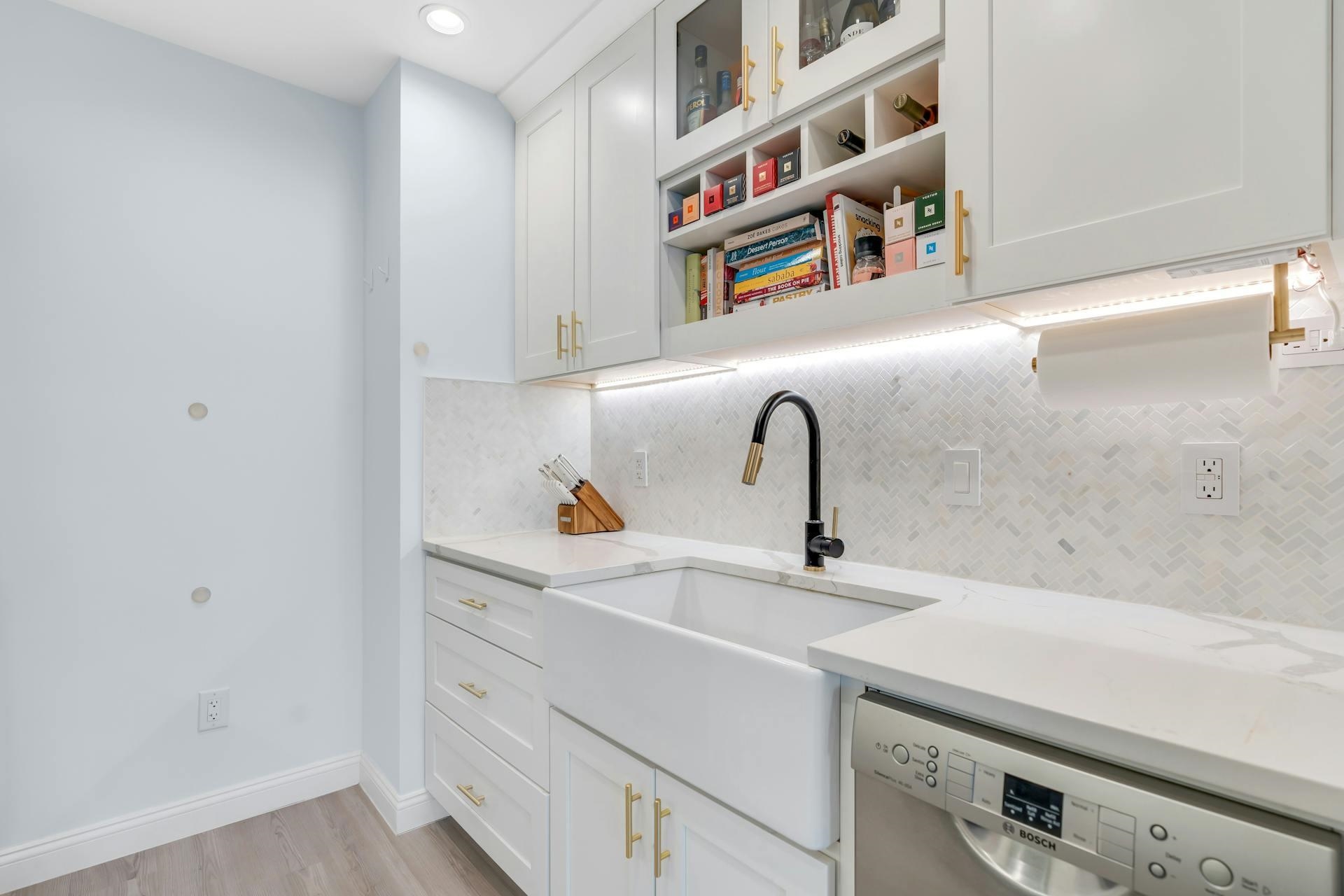 203 SHEARWATER CT WEST Unit: 33