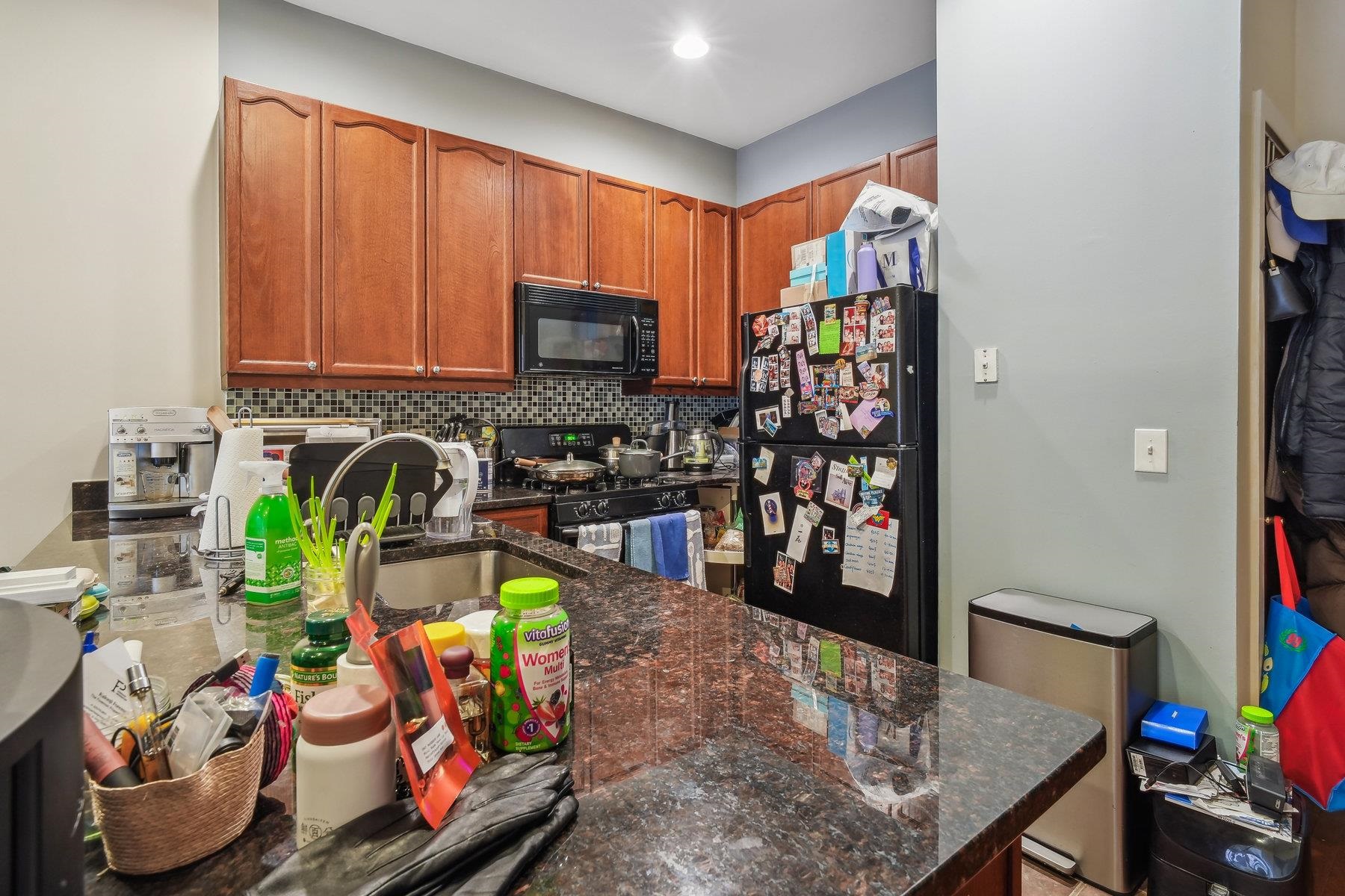 61 GRAND ST Unit: 2C