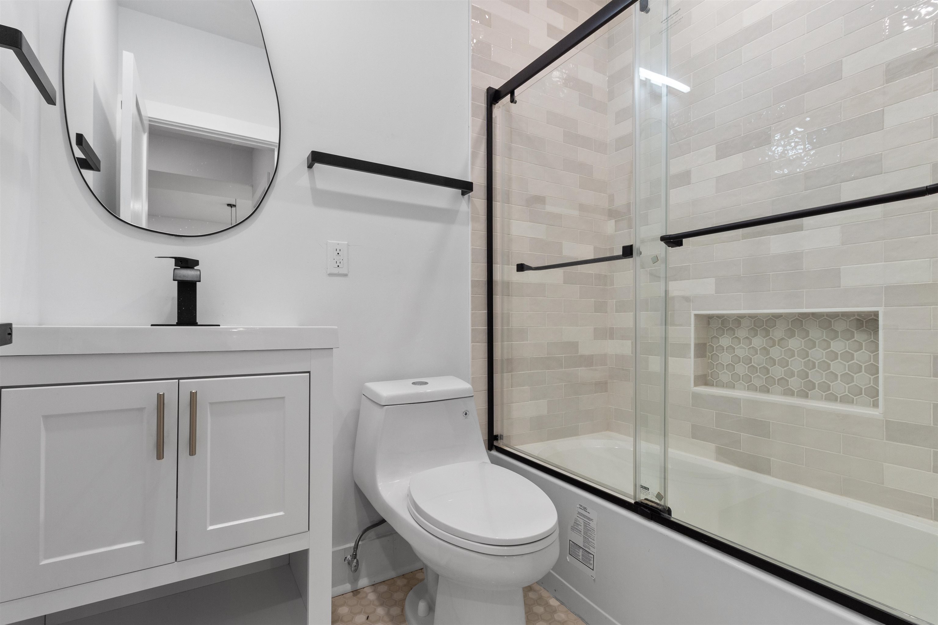 1205 NEW YORK AVE Unit: 3