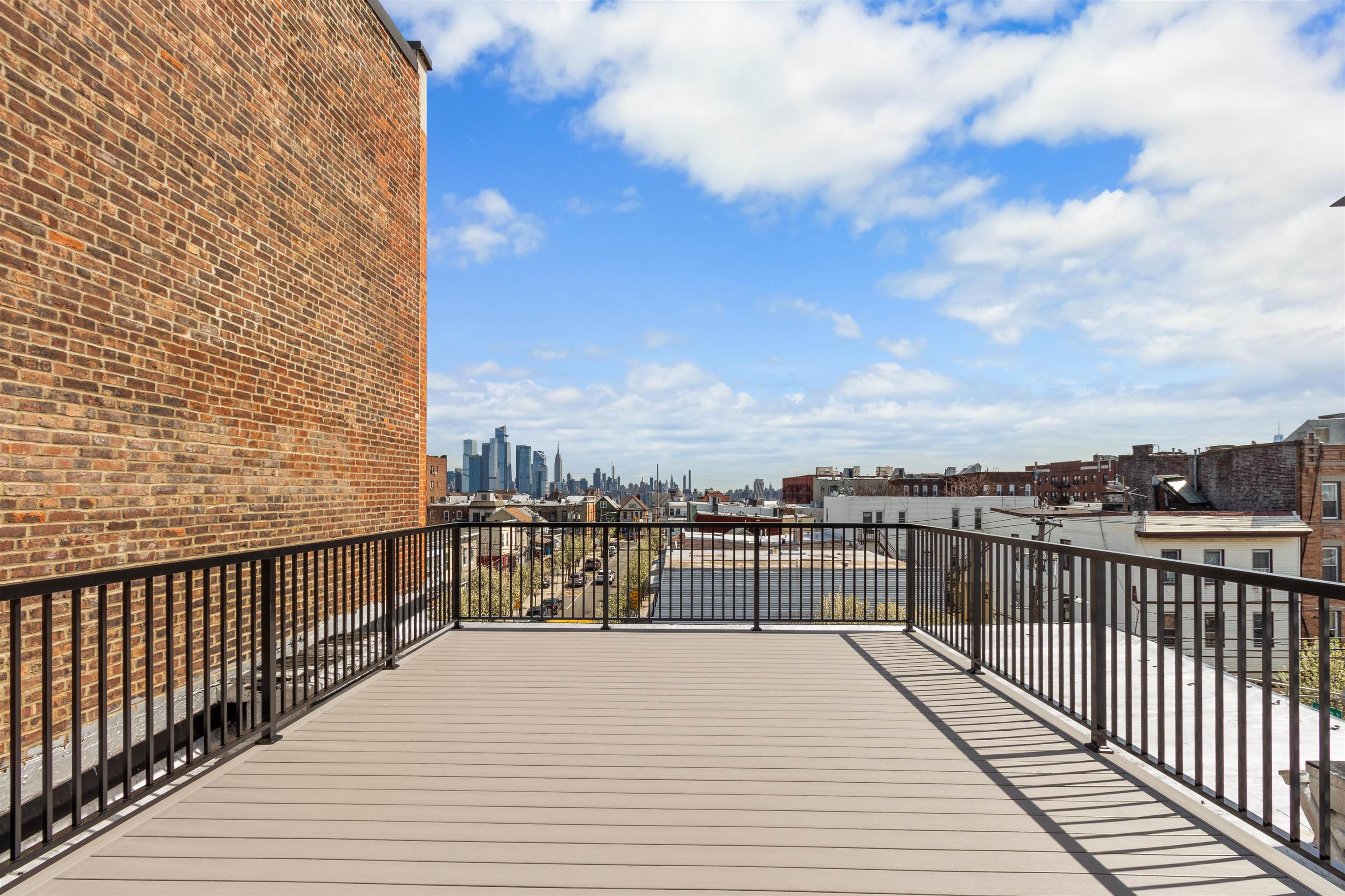 1205 NEW YORK AVE Unit: 3