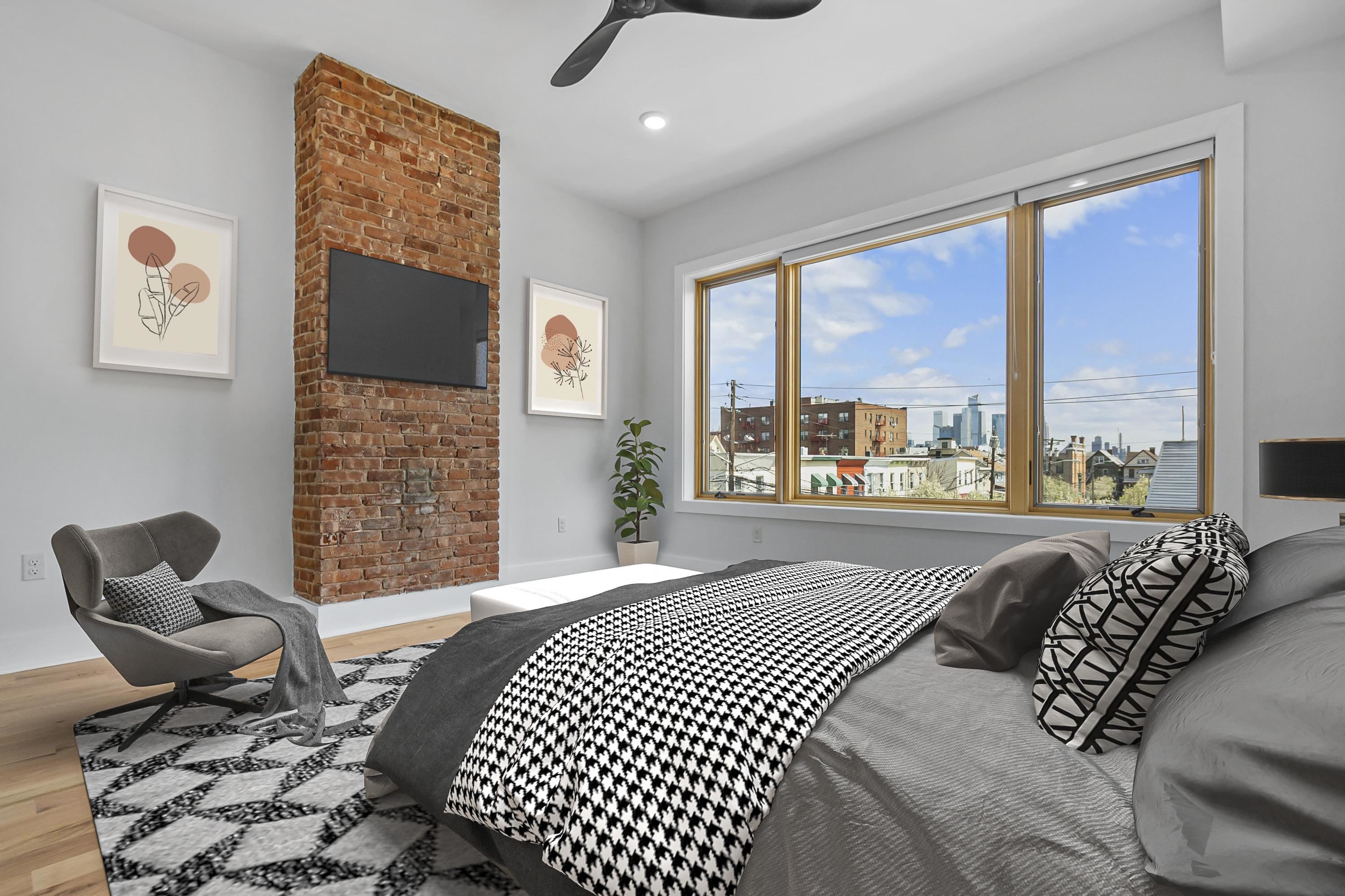 1205 NEW YORK AVE Unit: 3