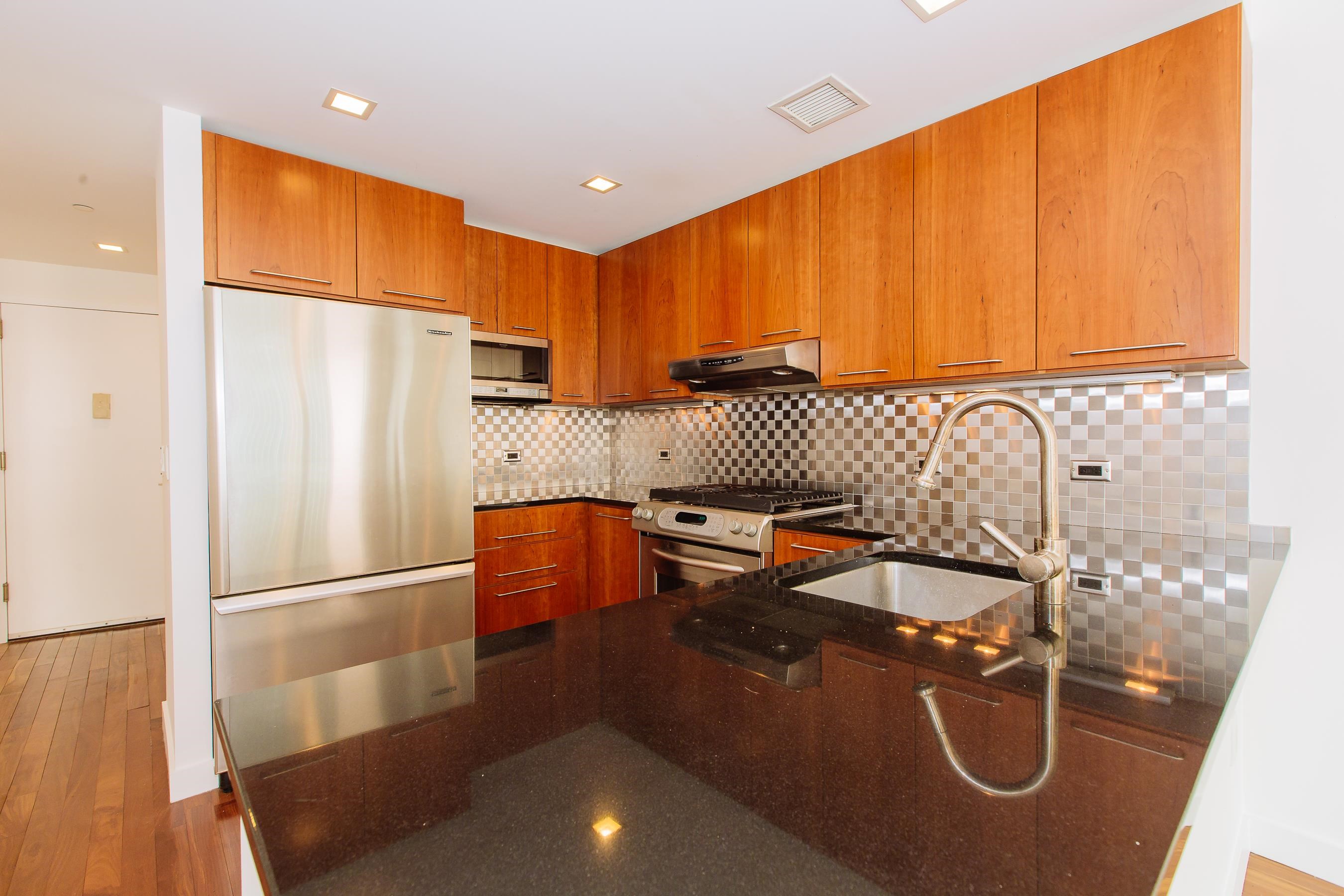 25 HUDSON ST Unit: 511