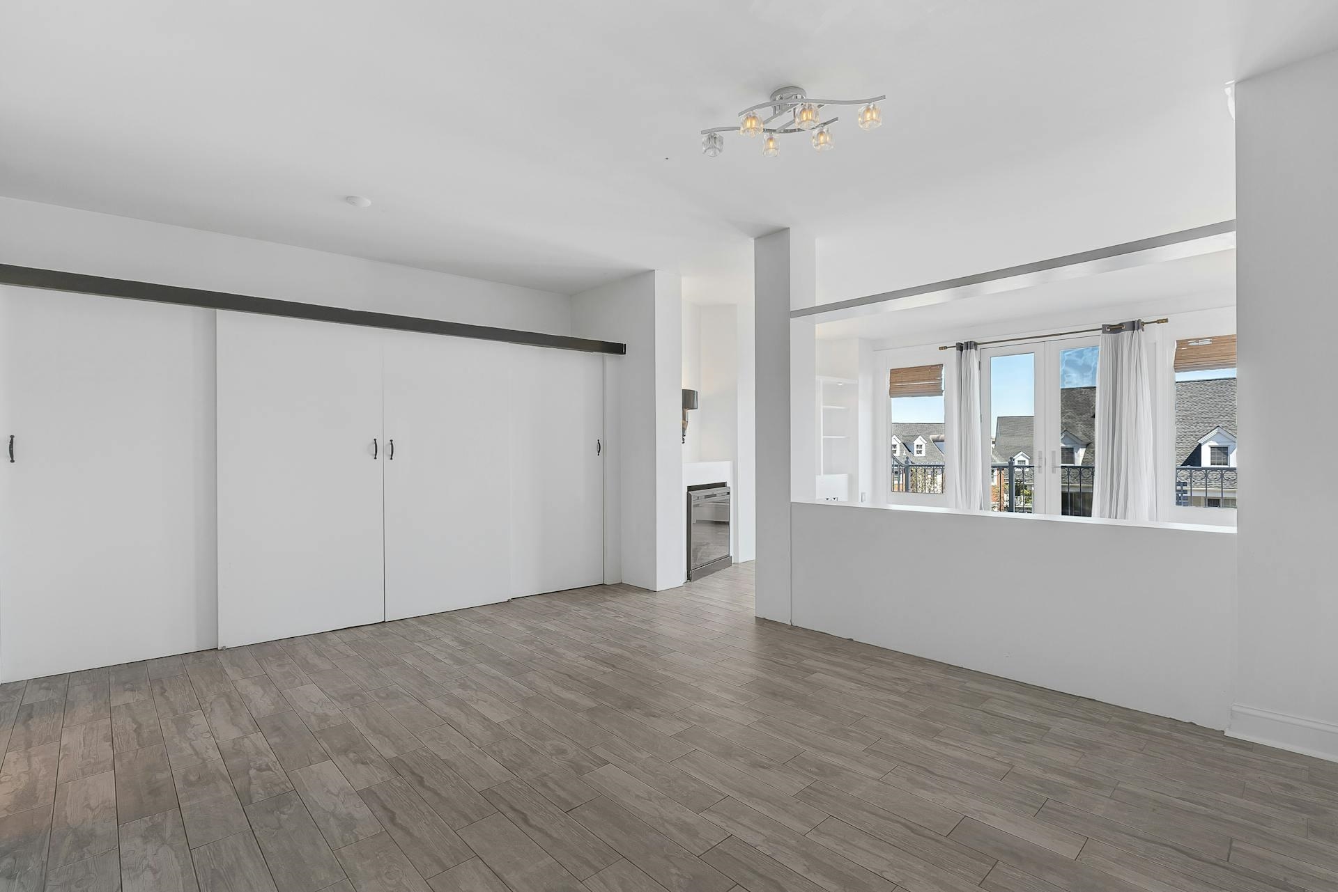 203 SHEARWATER CT WEST Unit: 31