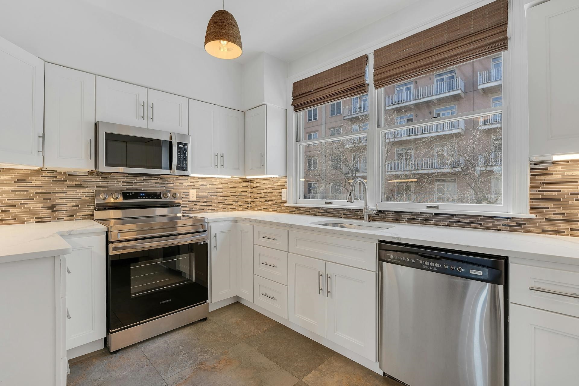 203 SHEARWATER CT WEST Unit: 31