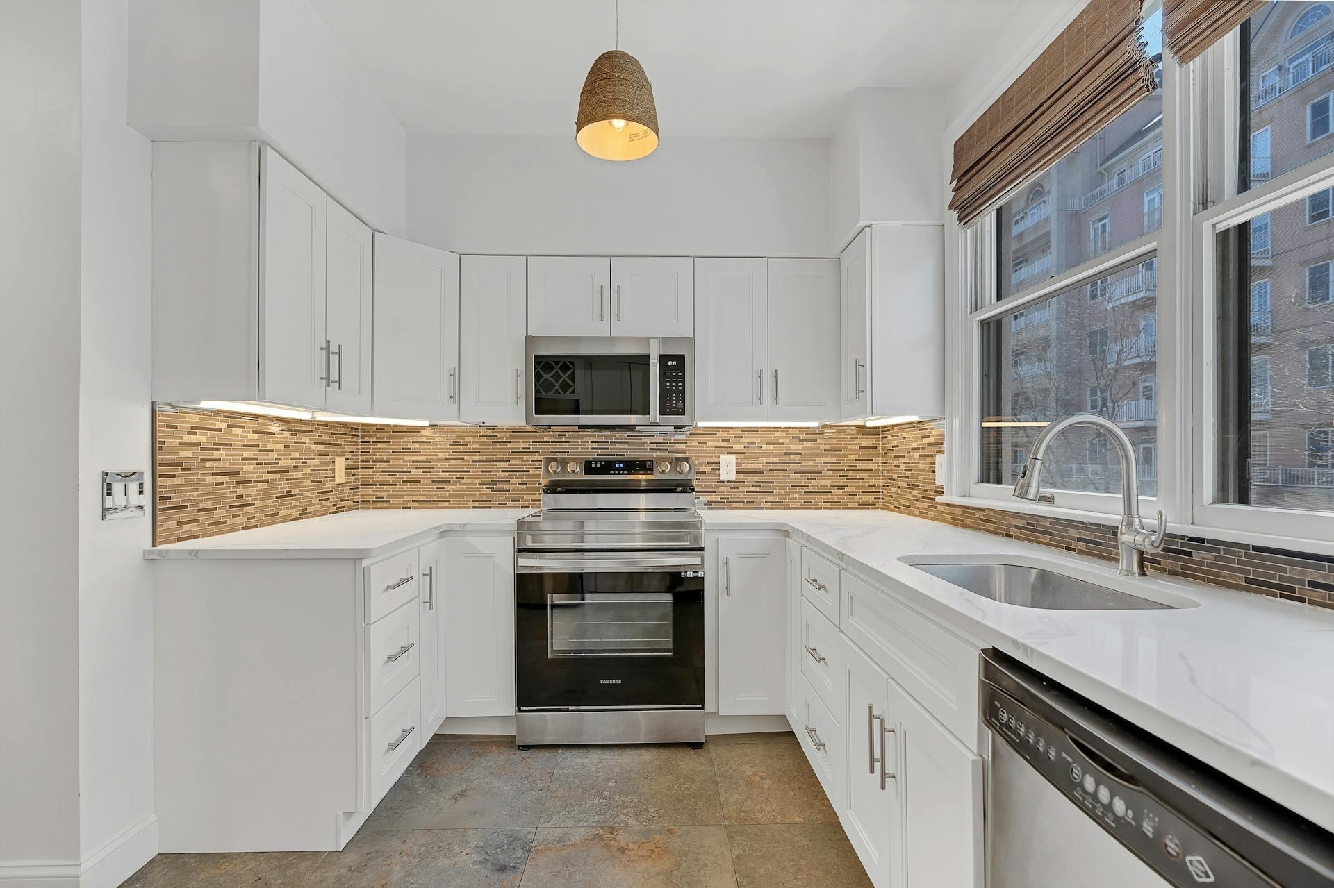 203 SHEARWATER CT WEST Unit: 31