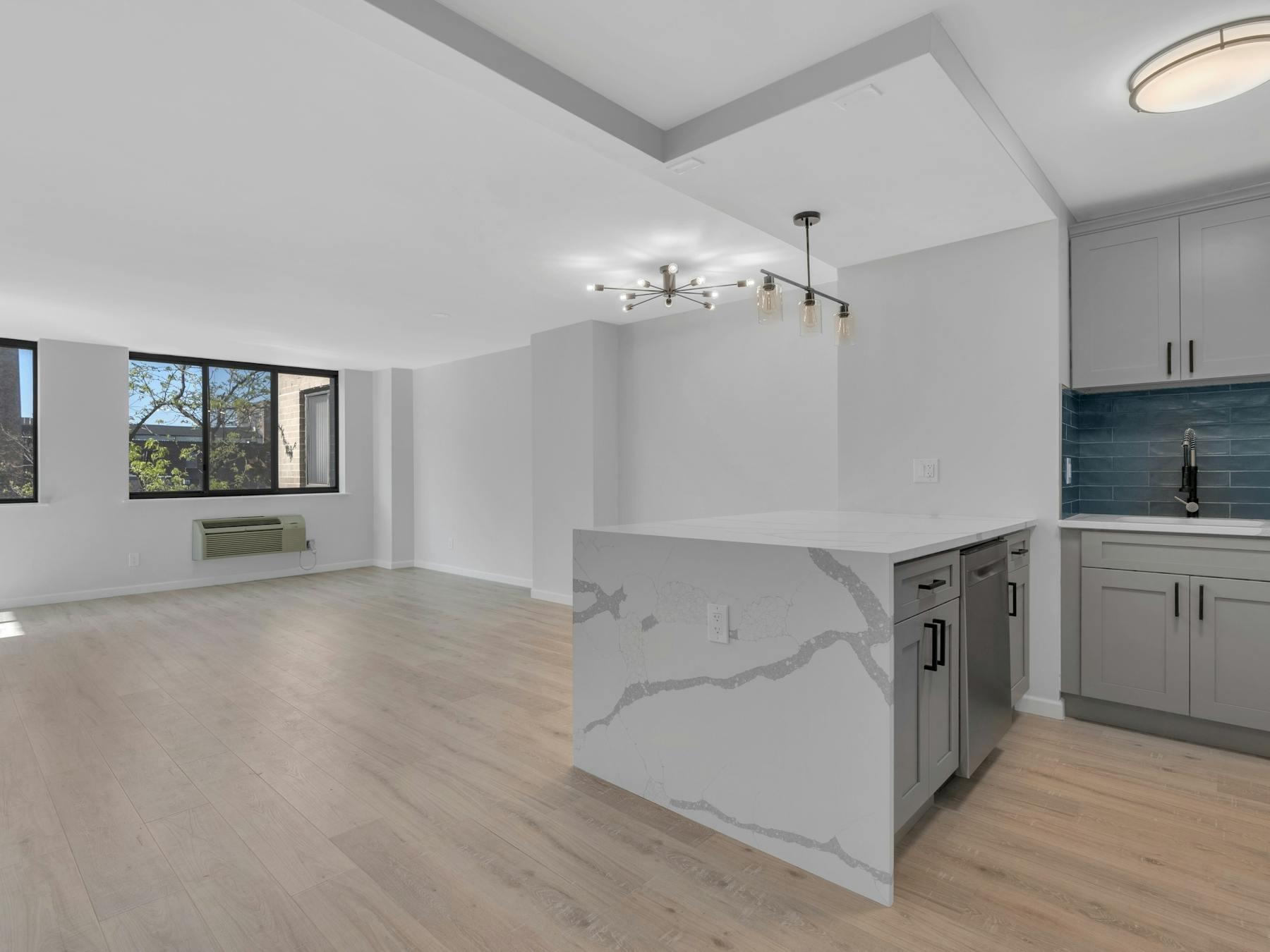 300 NEWARK ST Unit: 4H