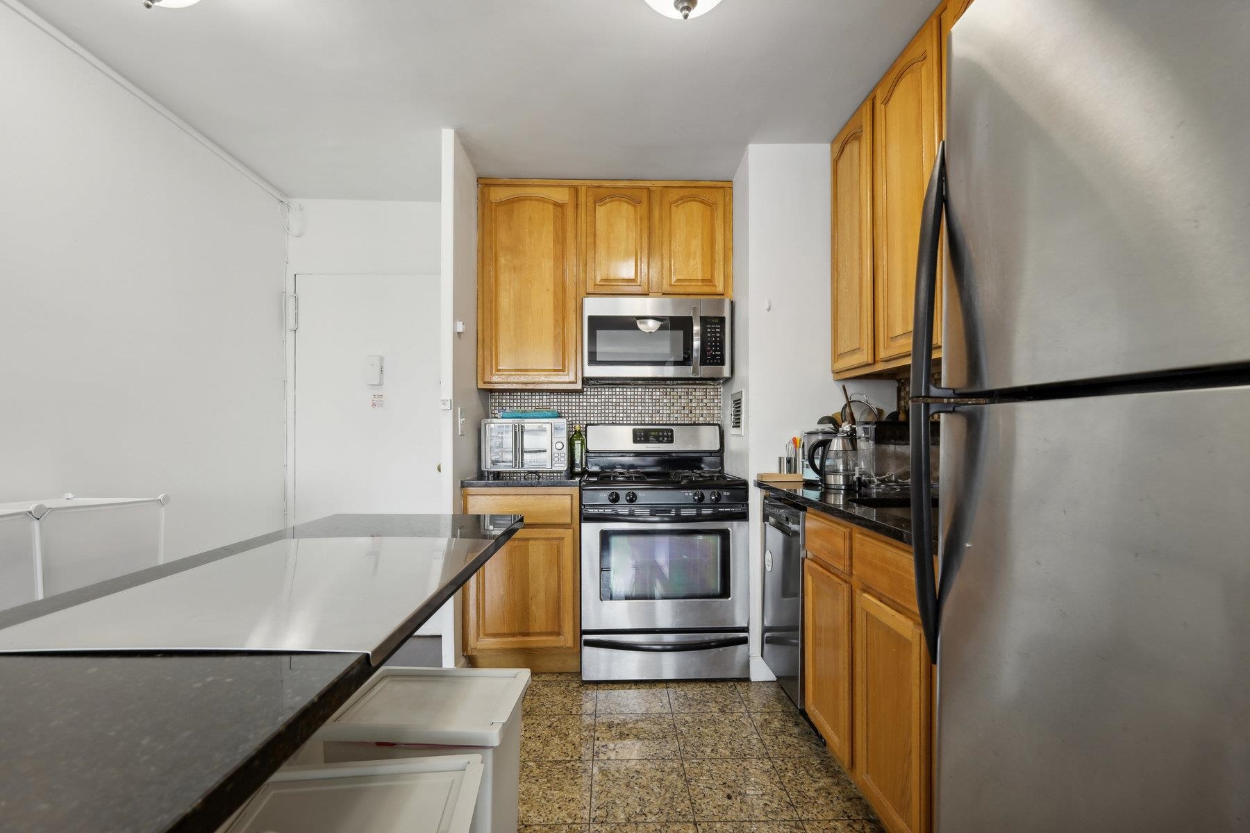 135 MONTGOMERY ST Unit: 16C