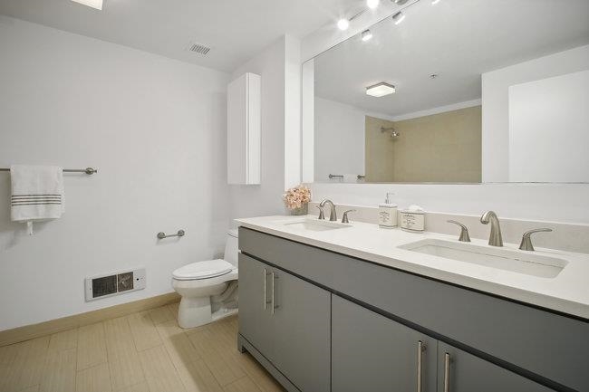 88 MORGAN ST Unit: 202