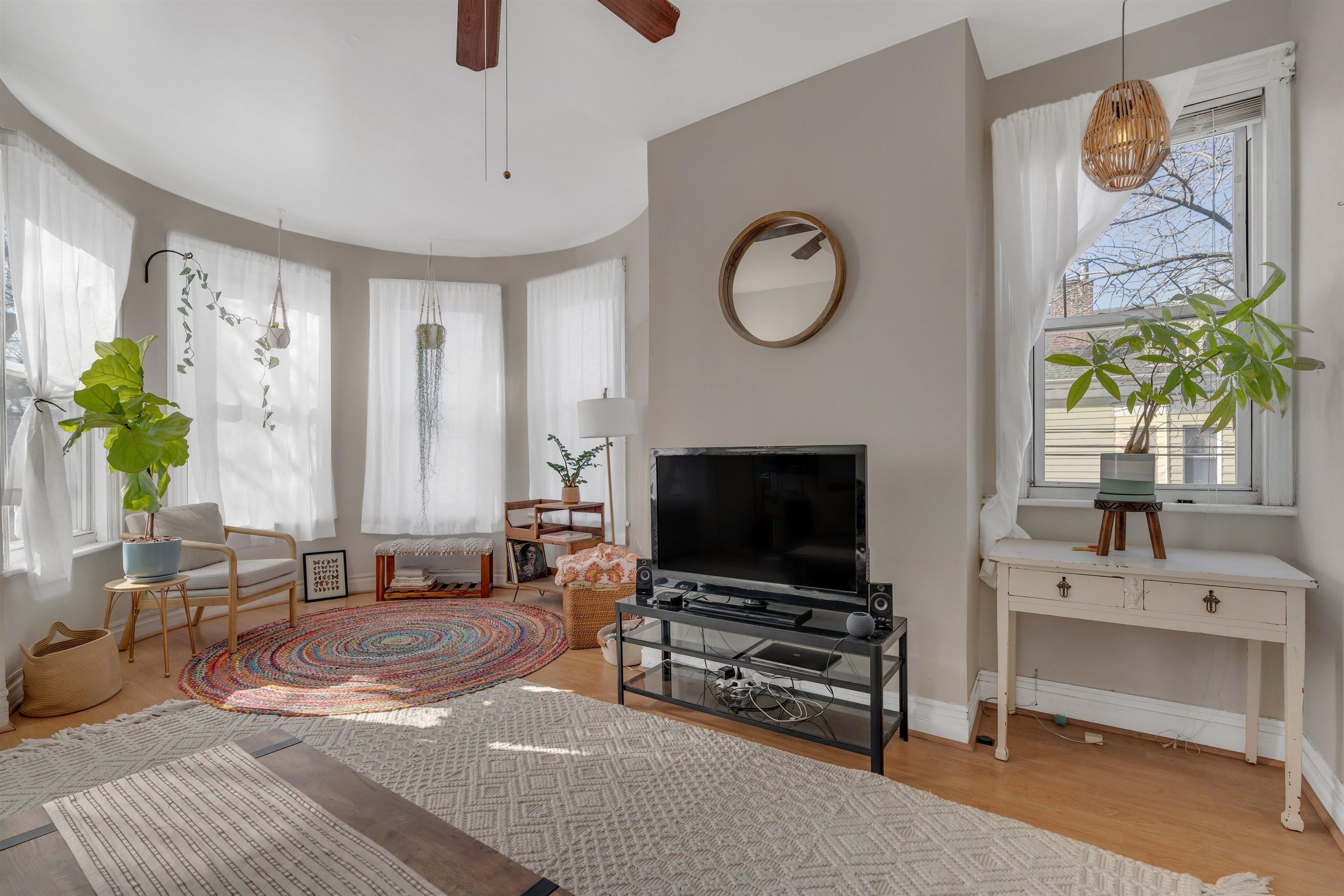 62 BOORAEM AVE Unit: 2