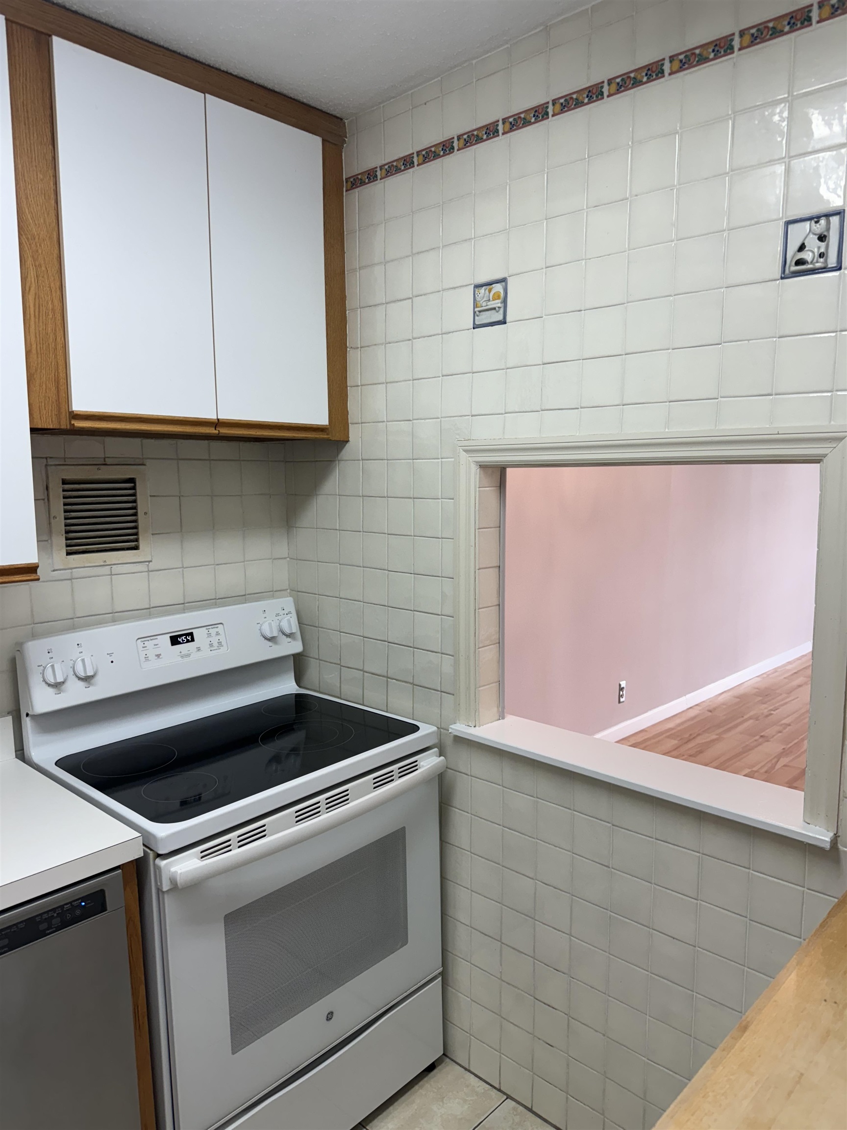 7855 BLVD EAST Unit: 28E