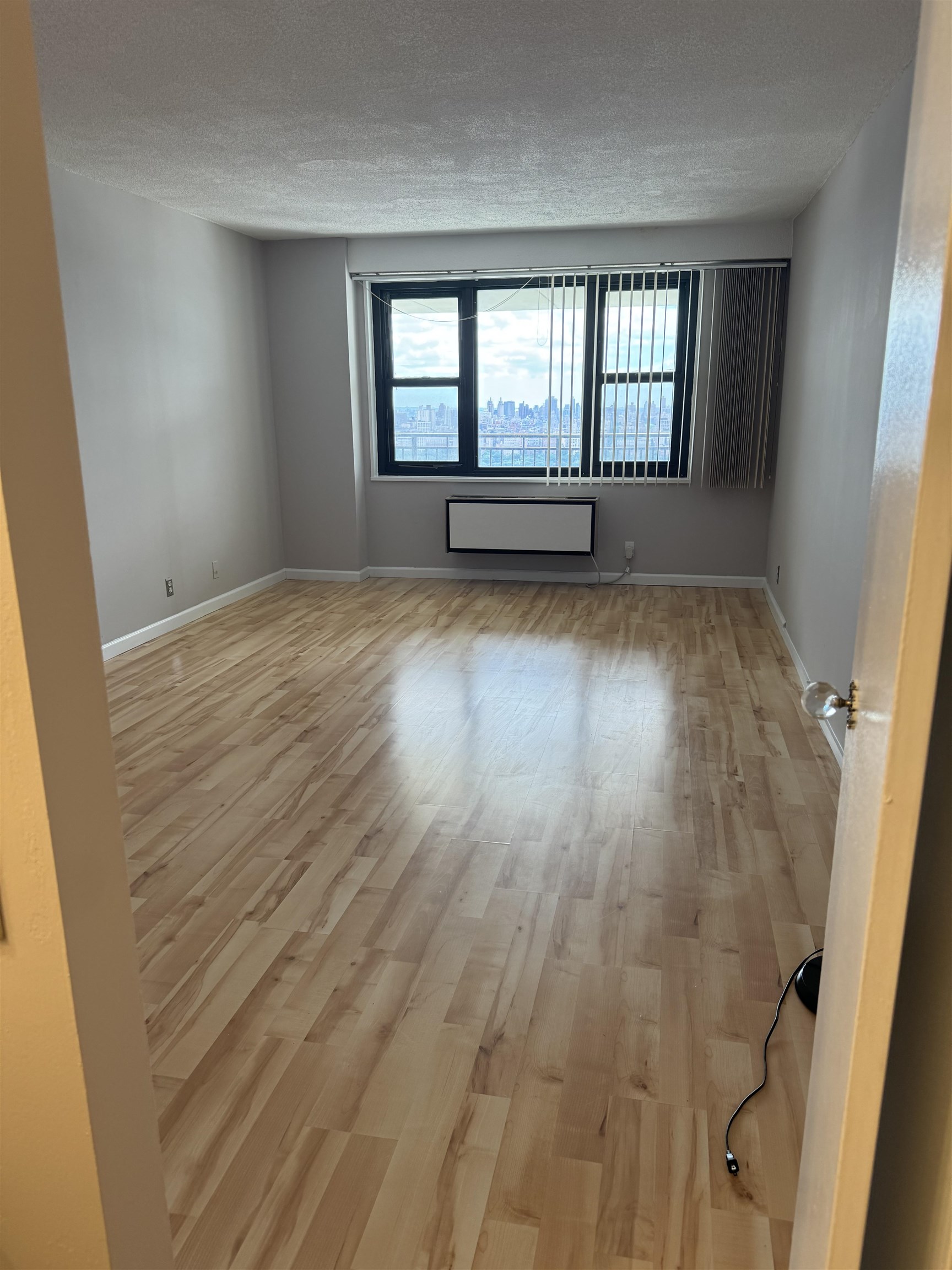 7855 BLVD EAST Unit: 28E