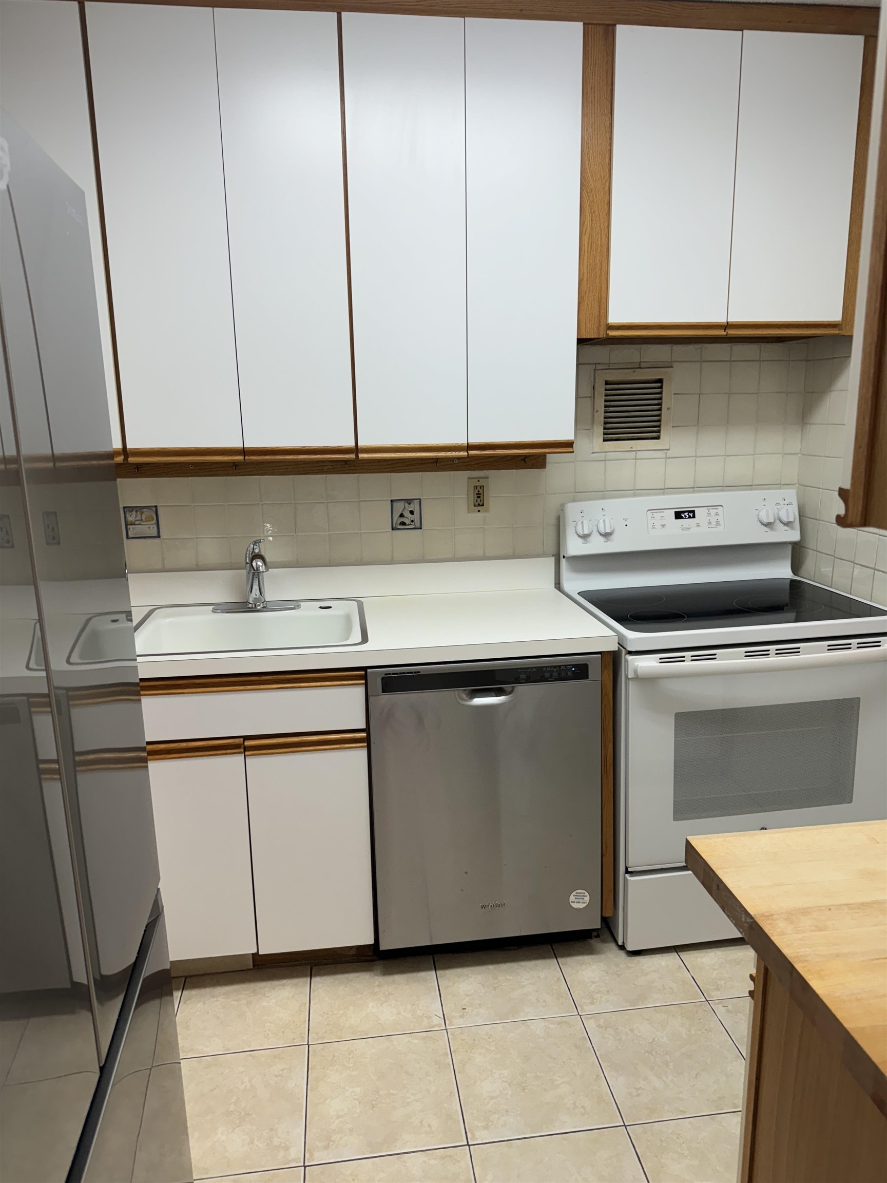 7855 BLVD EAST Unit: 28E