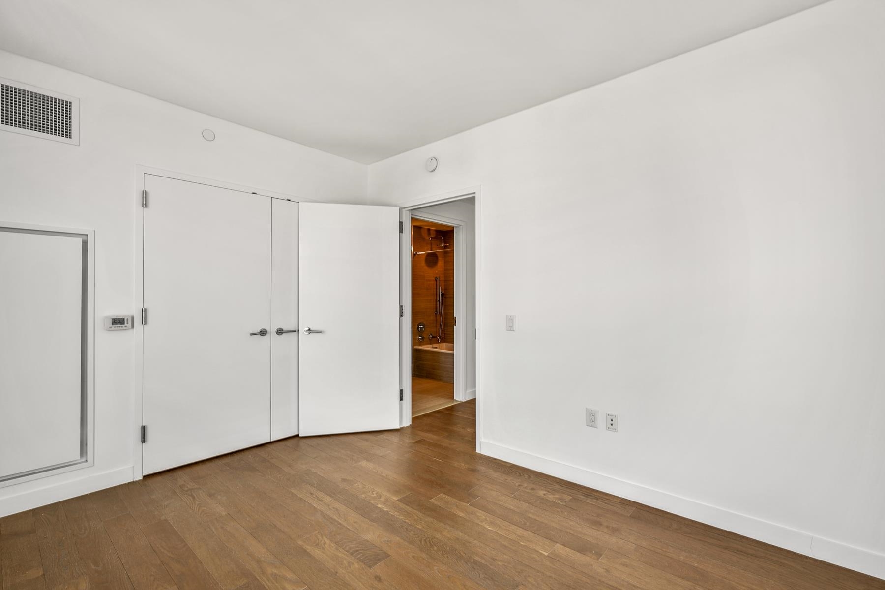 99 HUDSON ST Unit: 3711