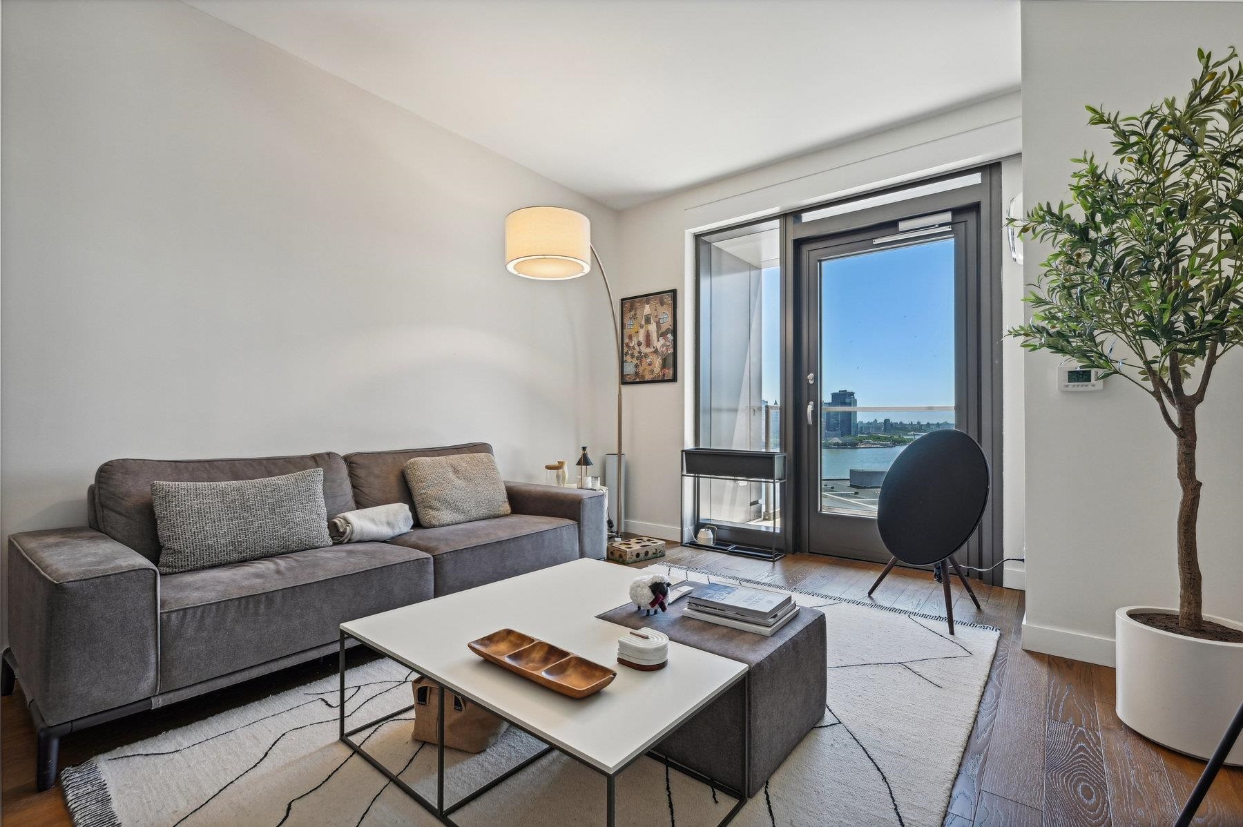 99 HUDSON ST Unit: 1912