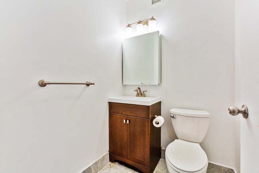 45 RIVER DR SOUTH Unit: 1205