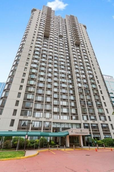 45 RIVER DR SOUTH Unit: 1205