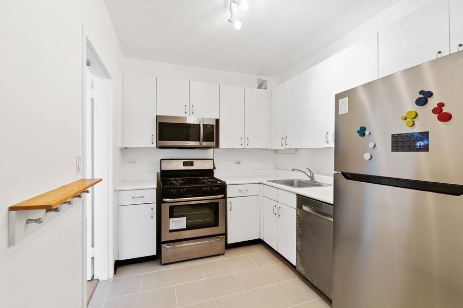 45 RIVER DR SOUTH Unit: 1205