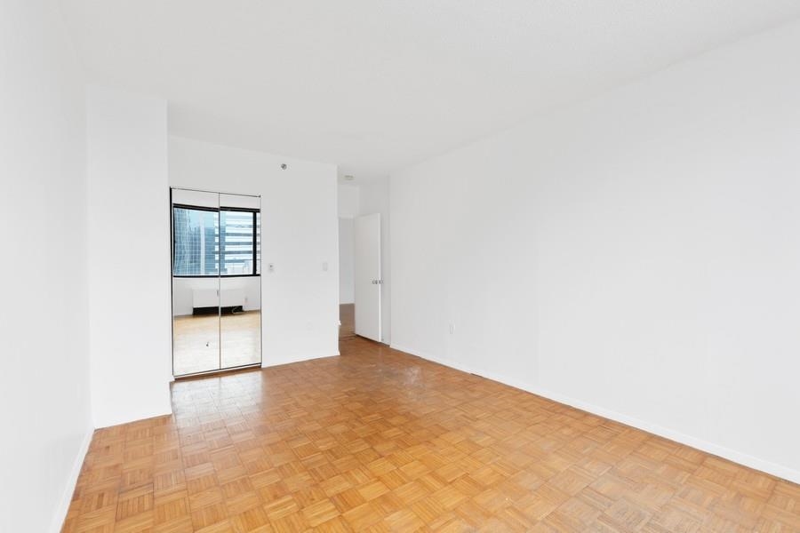 45 RIVER DR SOUTH Unit: 1205