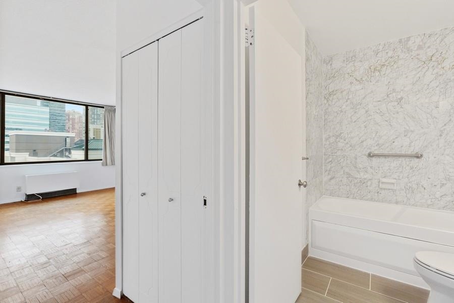 45 RIVER DR SOUTH Unit: 1205