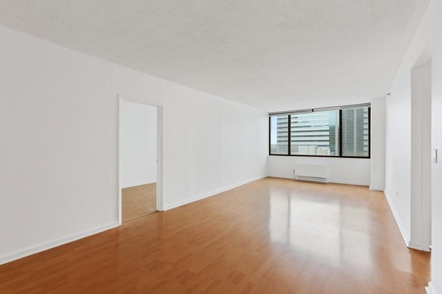 45 RIVER DR SOUTH Unit: 1205