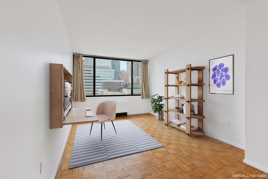 45 RIVER DR SOUTH Unit: 1205