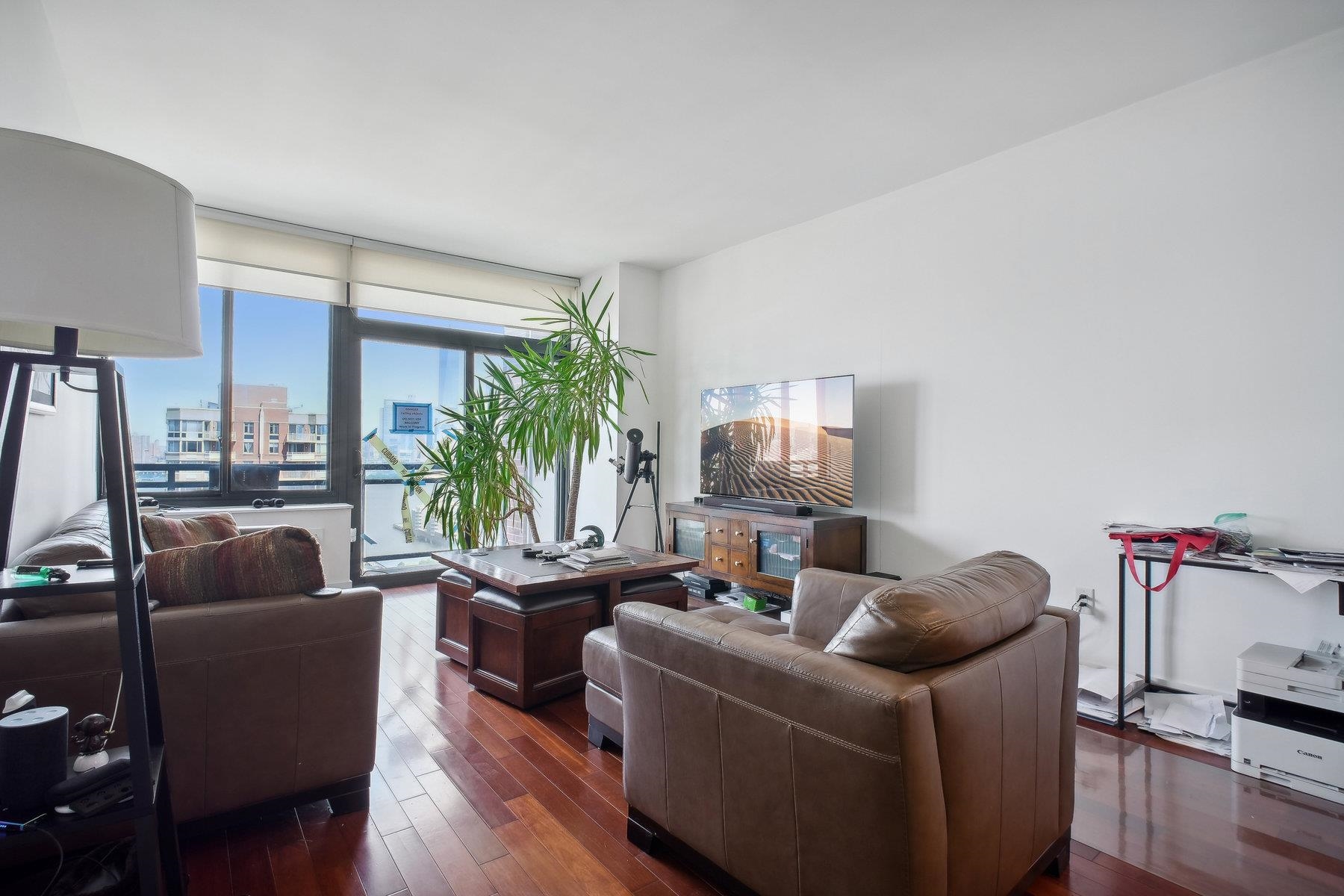 389 WASHINGTON ST Unit: 24H