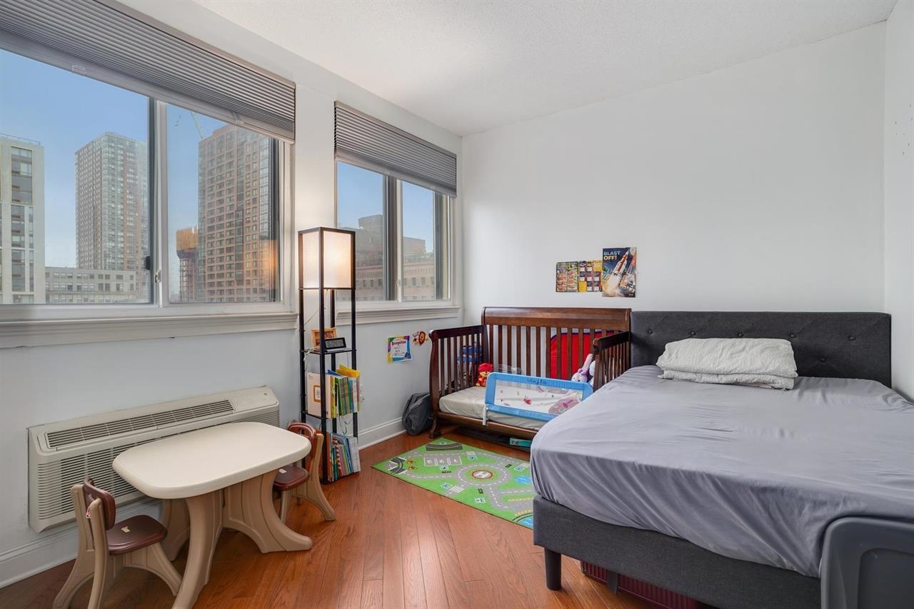 311 WASHINGTON ST Unit: 8E