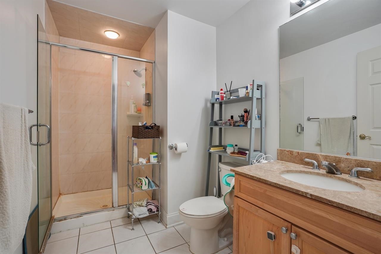 311 WASHINGTON ST Unit: 8E