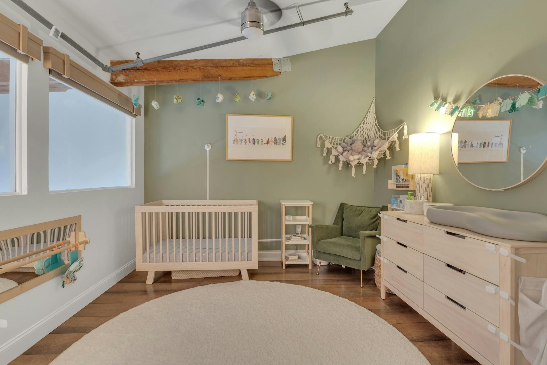 126 WEBSTER AVE Unit: 4F