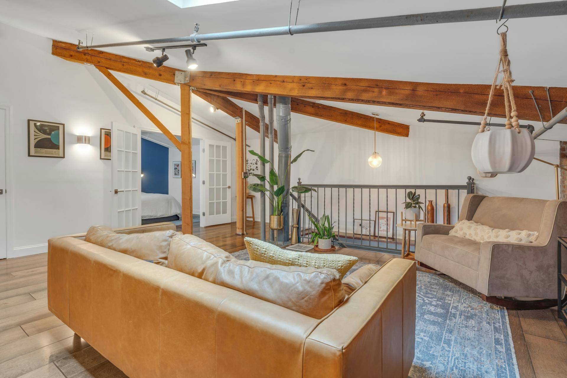 126 WEBSTER AVE Unit: 4F