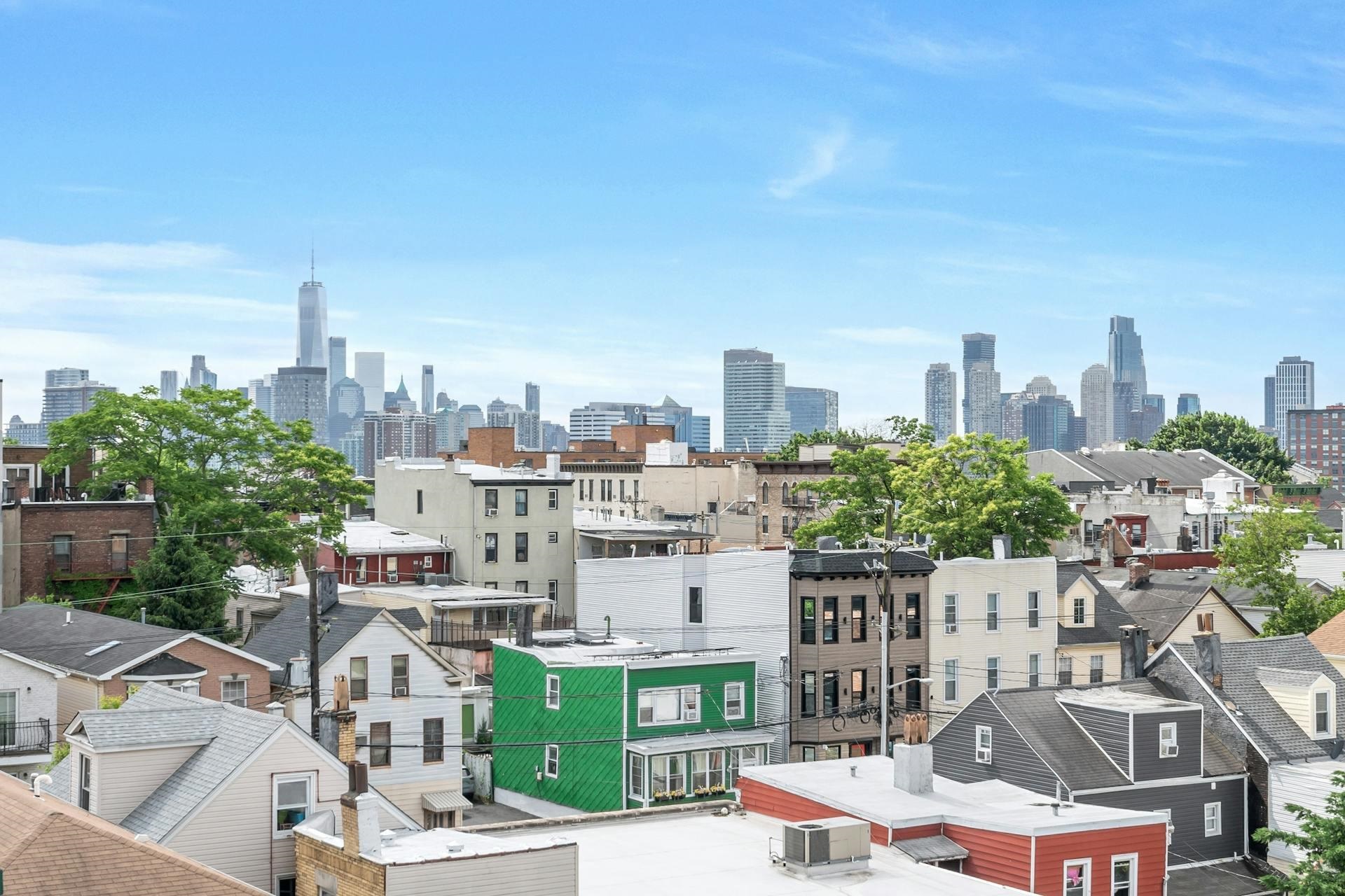 126 WEBSTER AVE Unit: 4F