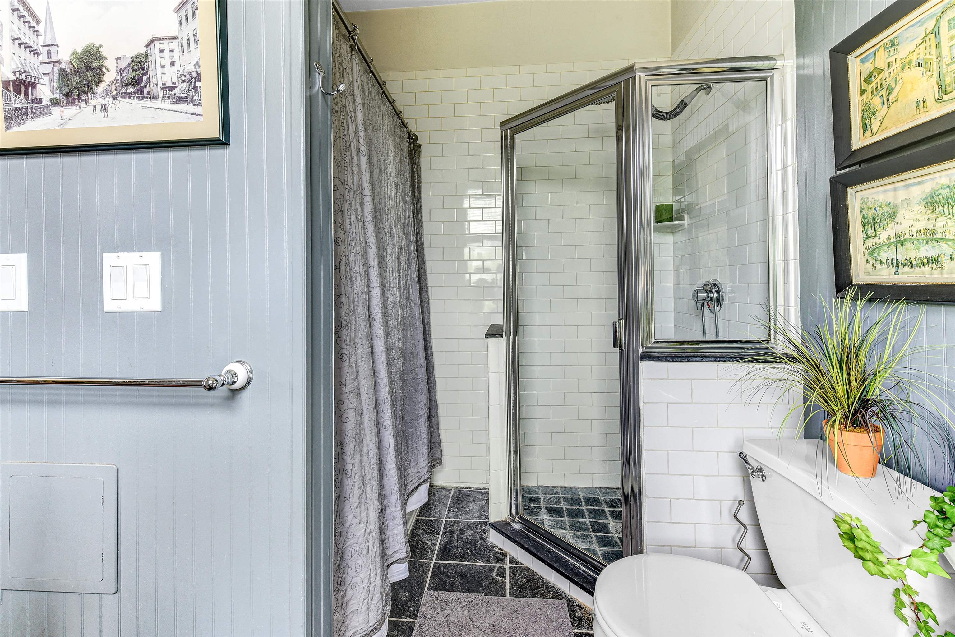 312 MONASTERY PL Unit: 2R