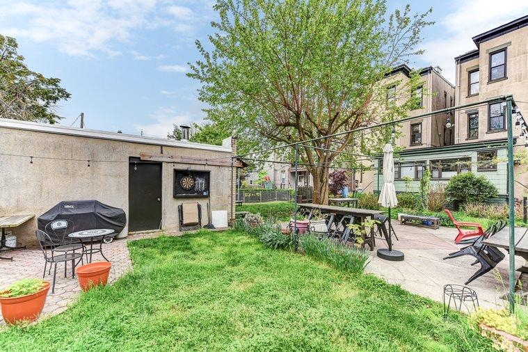 312 MONASTERY PL Unit: 2R